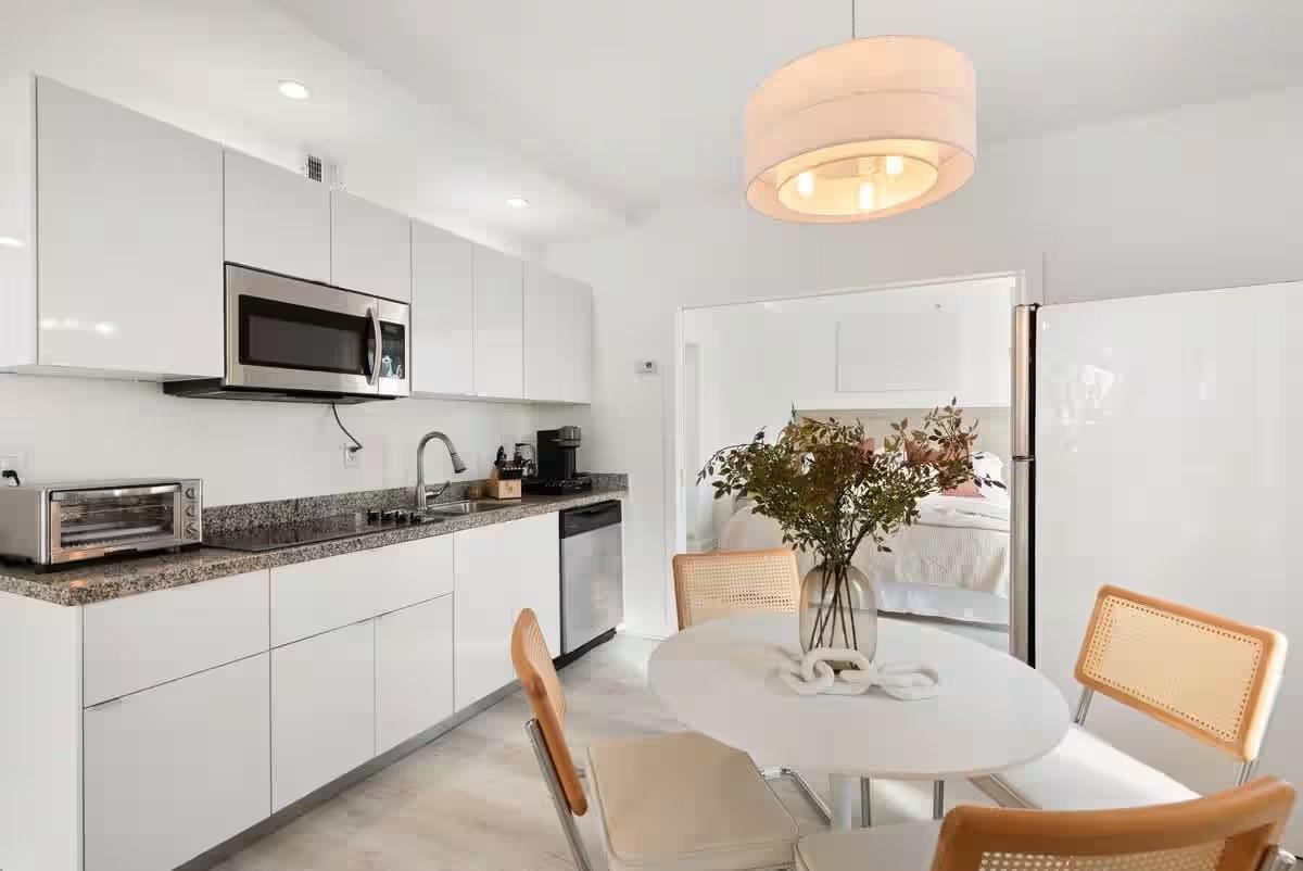 530 Ocean Drive, Miami Beach FL 33139 photo 2