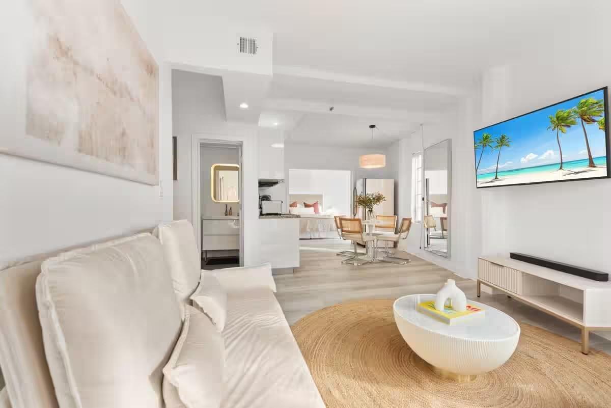 530 Ocean Drive, Miami Beach FL 33139