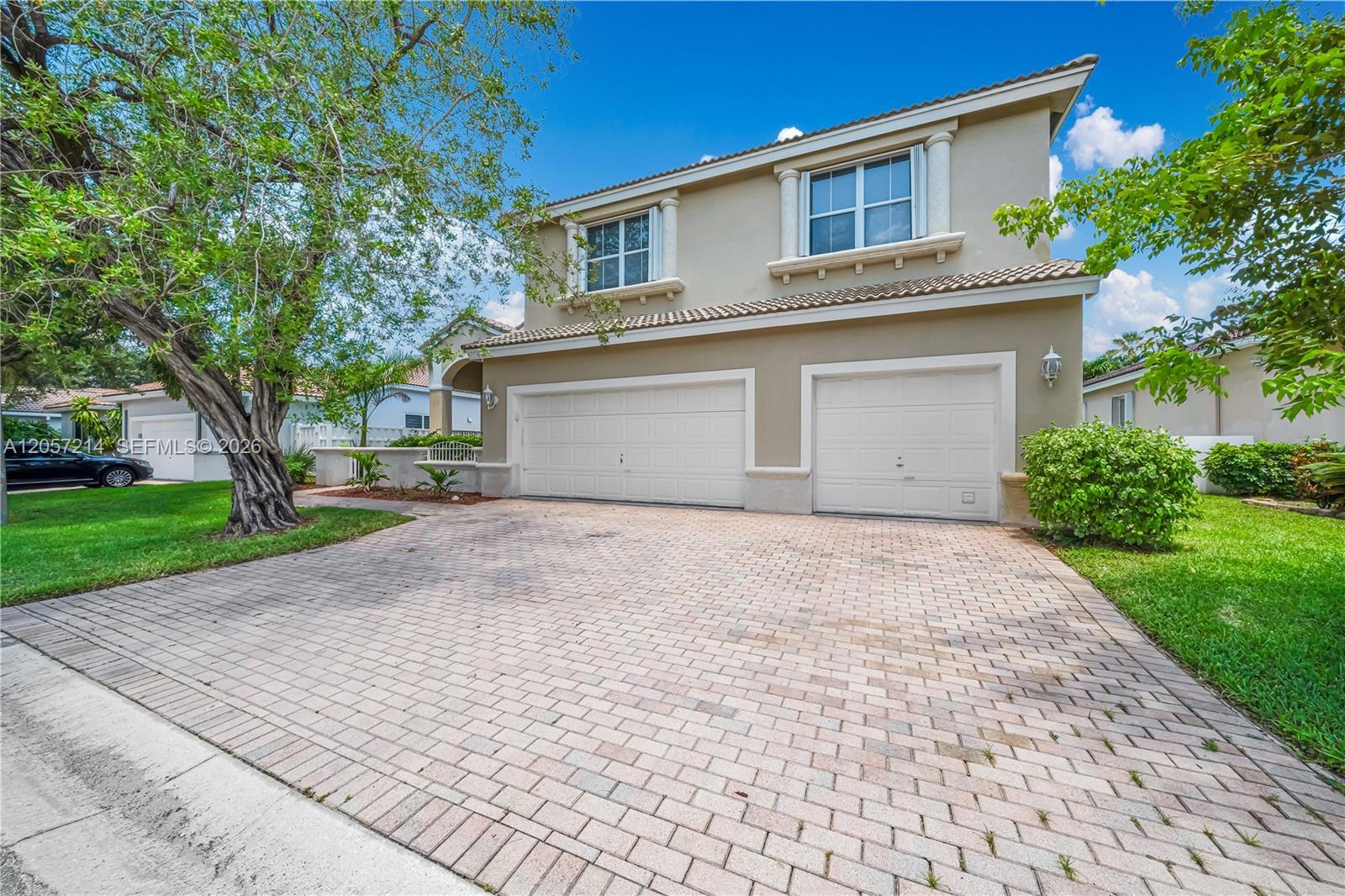 5340 SW 33rd Ter, Hollywood FL 33312 photo 2