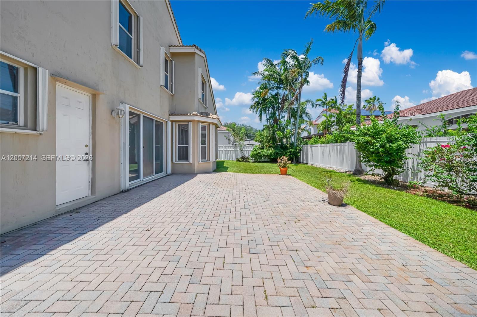 5340 SW 33rd Ter, Hollywood FL 33312 photo 4