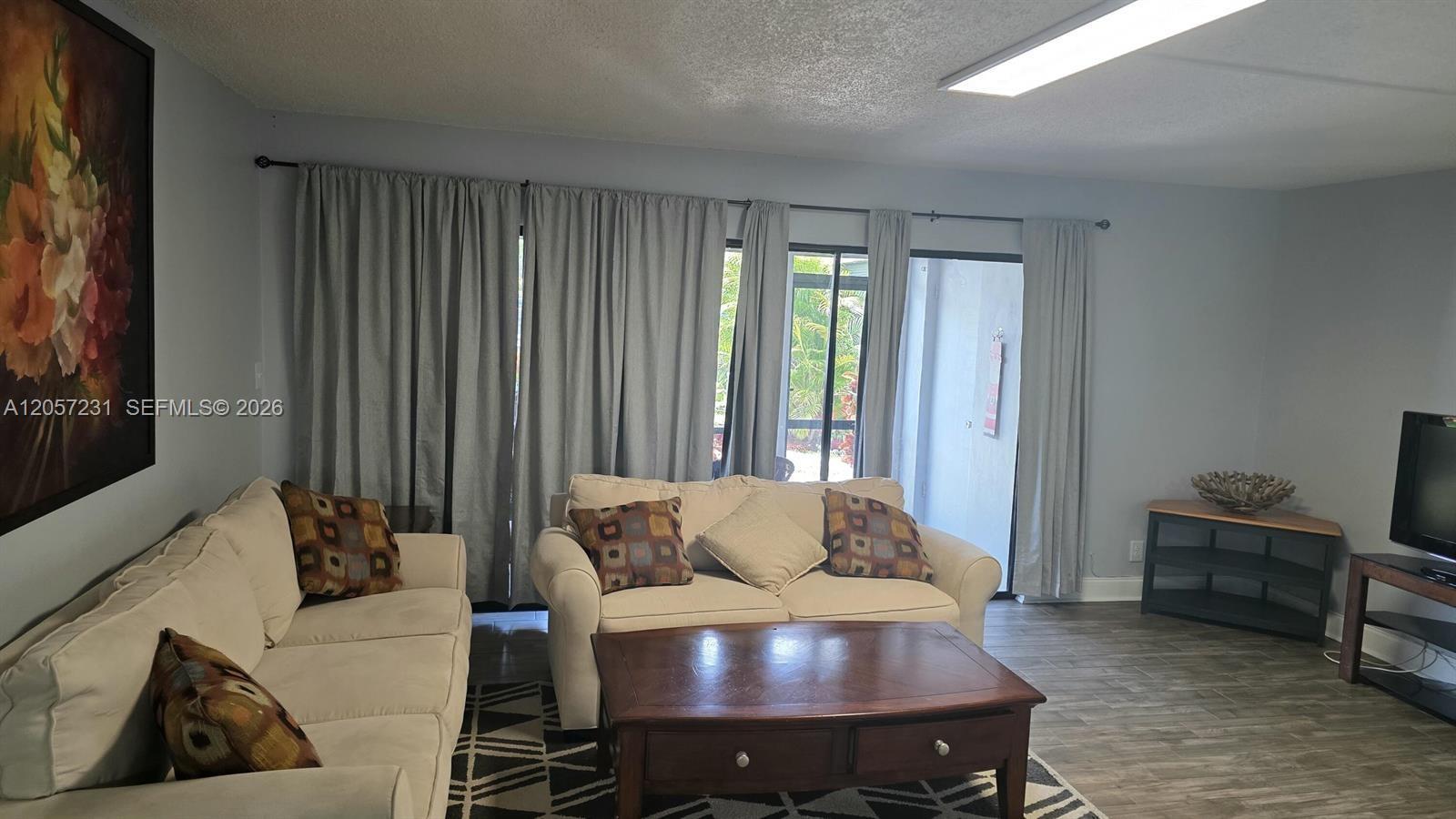524 Osprey Dr # 10B, Delray Beach FL 33444 photo 2
