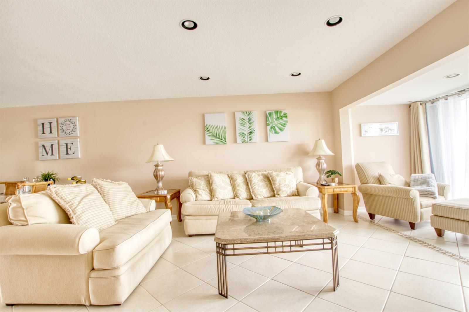 4272 D Este Court # 305, Lake Worth FL 33467 photo 2