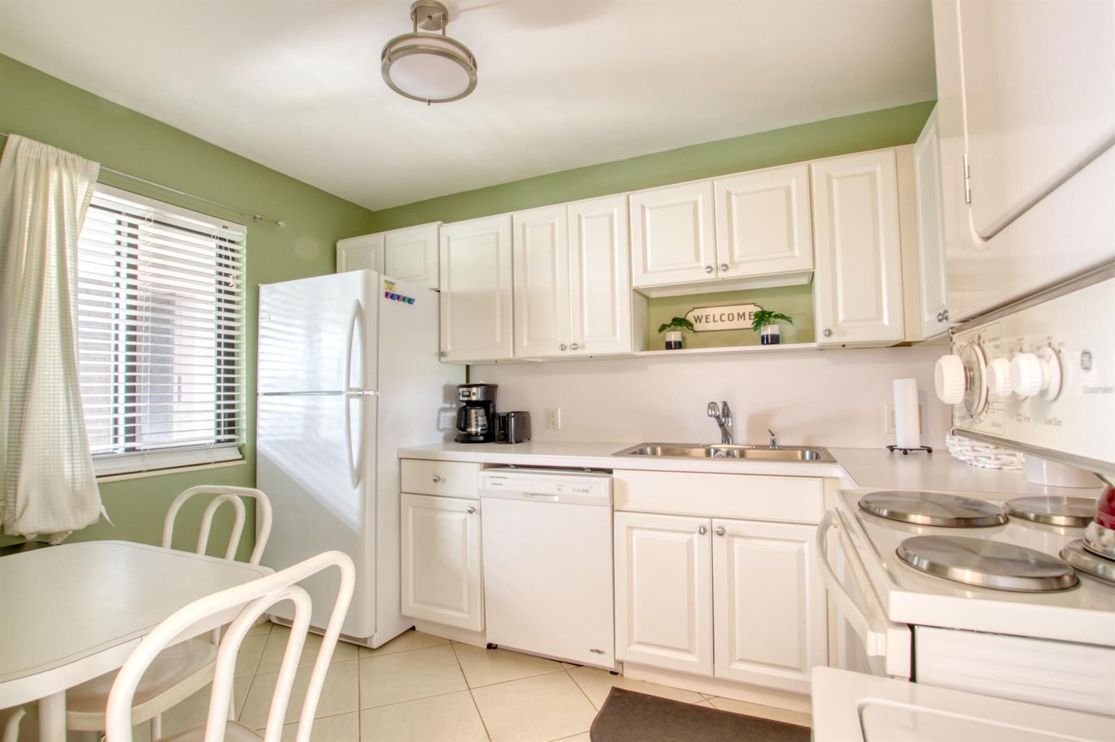 4272 D Este Court # 305, Lake Worth FL 33467 photo 4