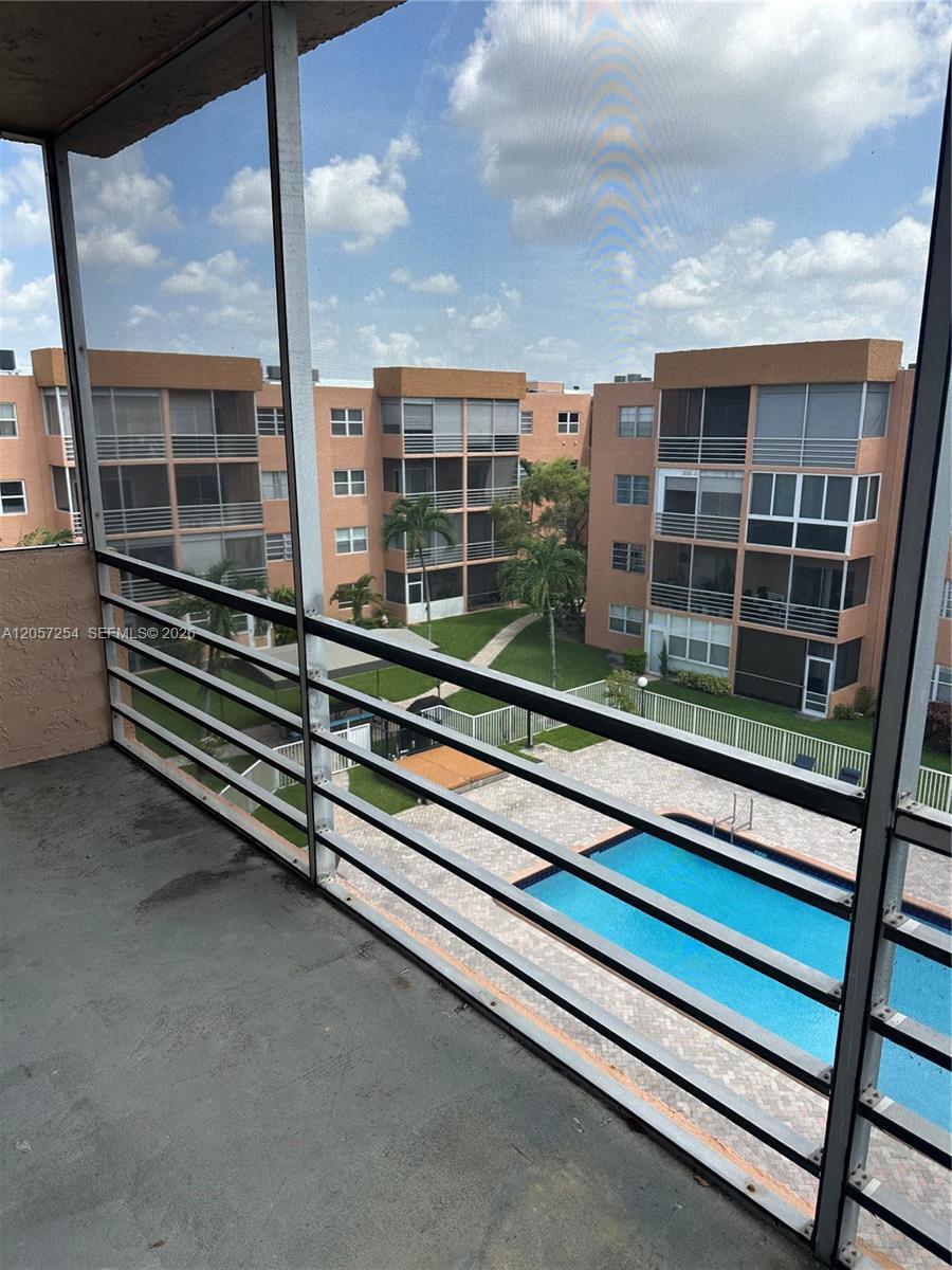3048 E Sunrise Lakes Dr # 421, Sunrise FL 33322 photo 3