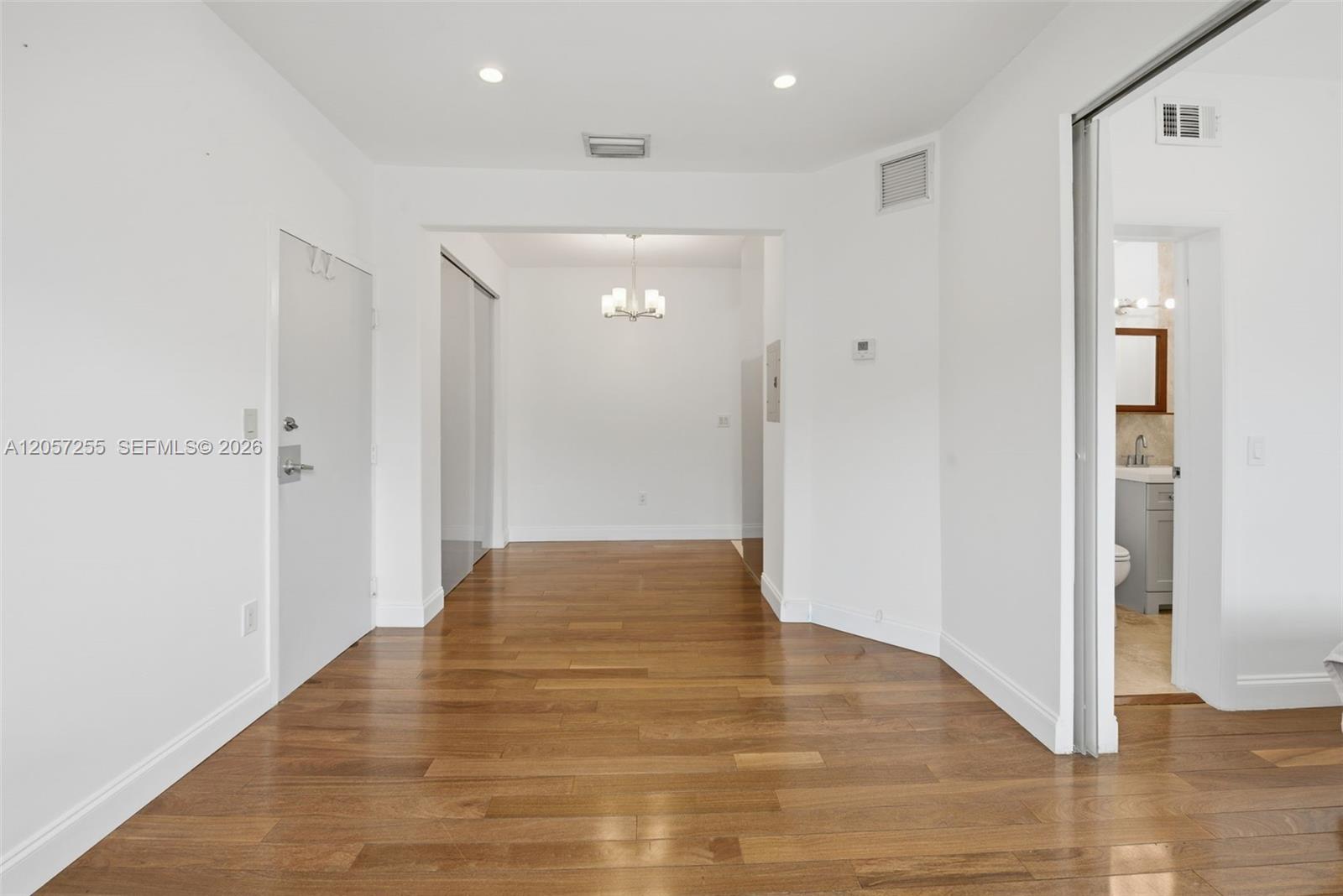 526 15th St # 17, Miami Beach FL 33139 photo 4