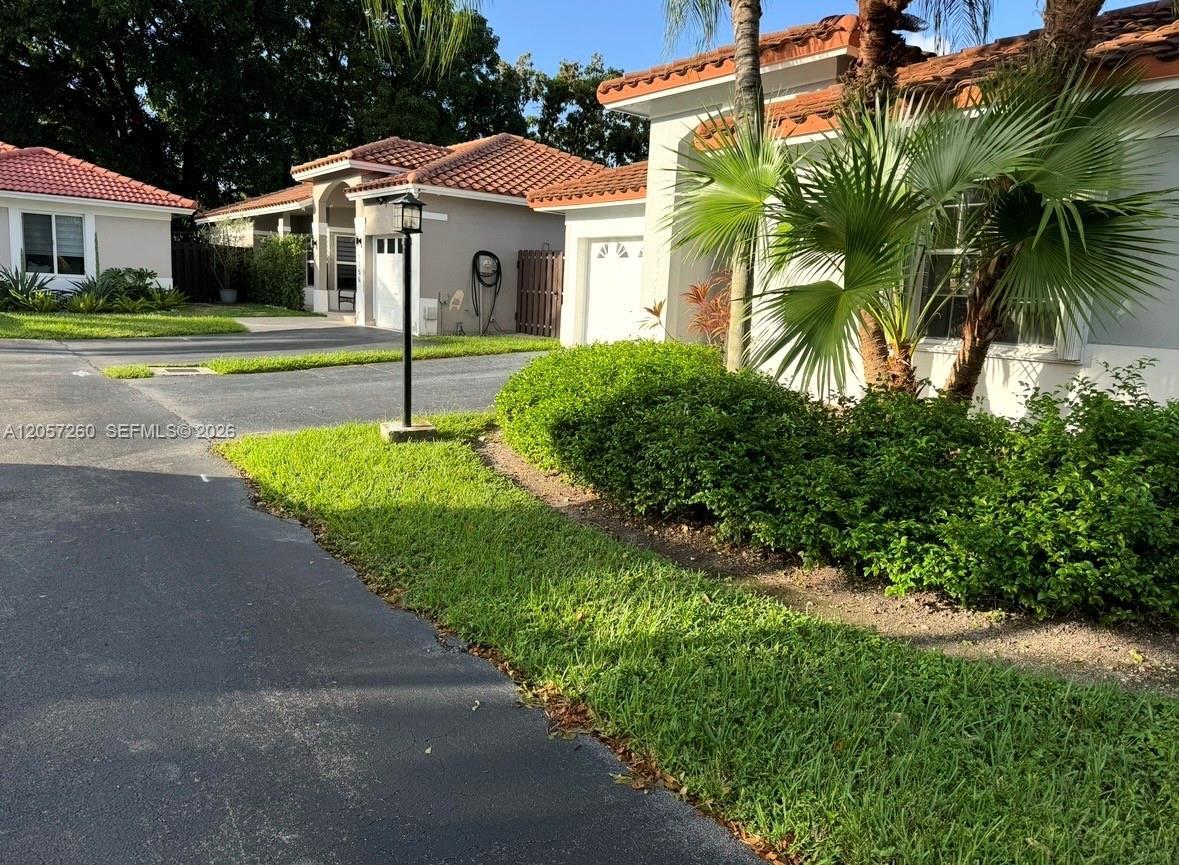 5758 NW 97th Pl, Doral FL 33178 photo 4