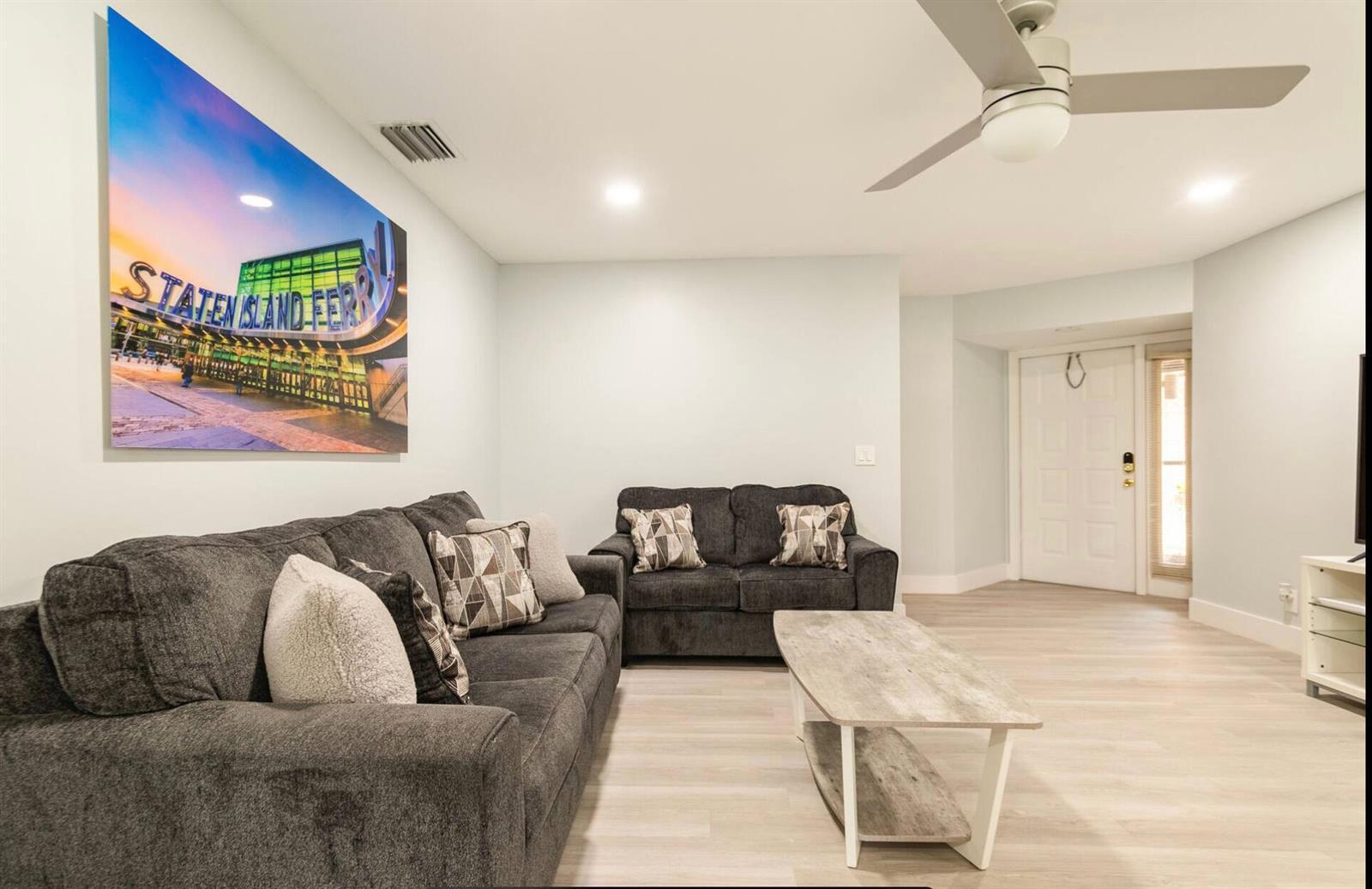 300 CROSSWINDS Drive # B1, FL 33413 photo 5