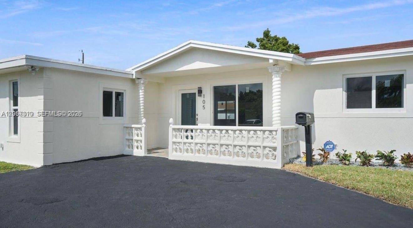 105 NE 213th St, Miami Gardens FL 33179 photo 2