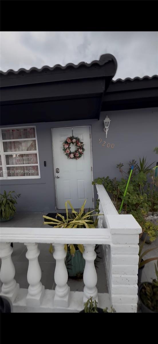 9200 SW 37th St, Miami FL 33165