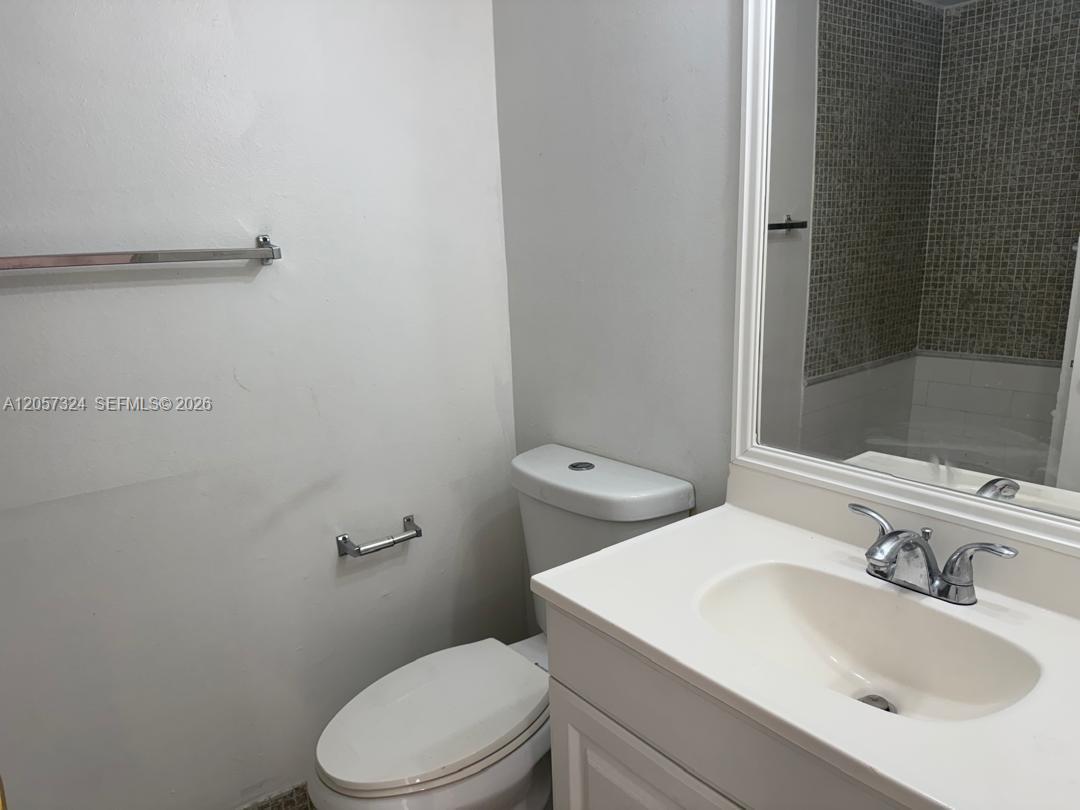 4725 NW 7th St # 3, Miami FL 33126 photo 4