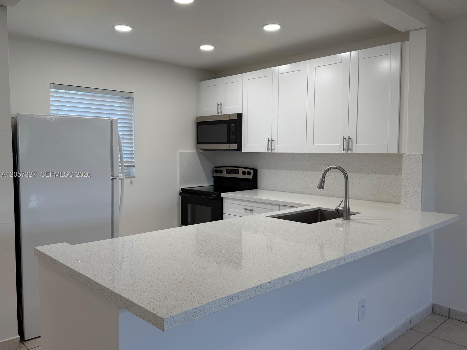 7730 Camino Real # 406, Miami FL 33143 photo 3