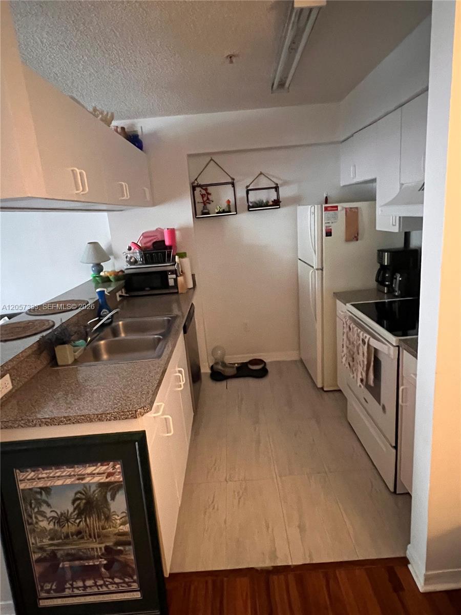 460 S Park Road # 304, Hollywood FL 33021 photo 5