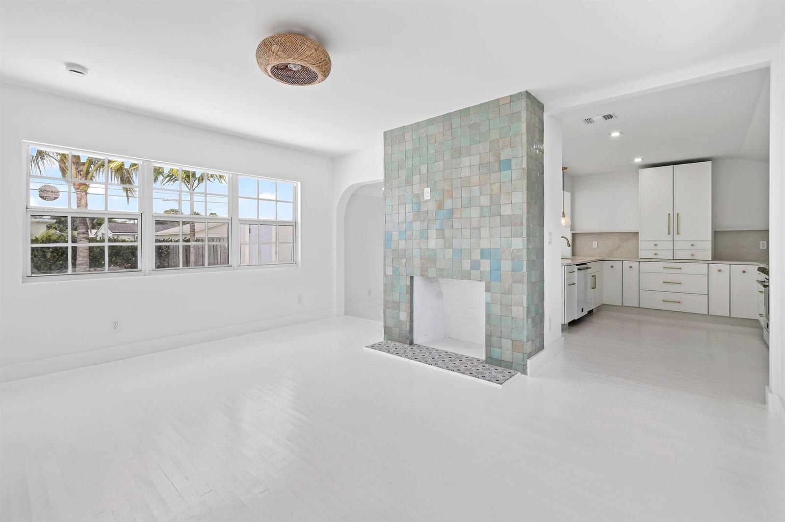 1201 N Ocean Breeze, FL 33460 photo 5