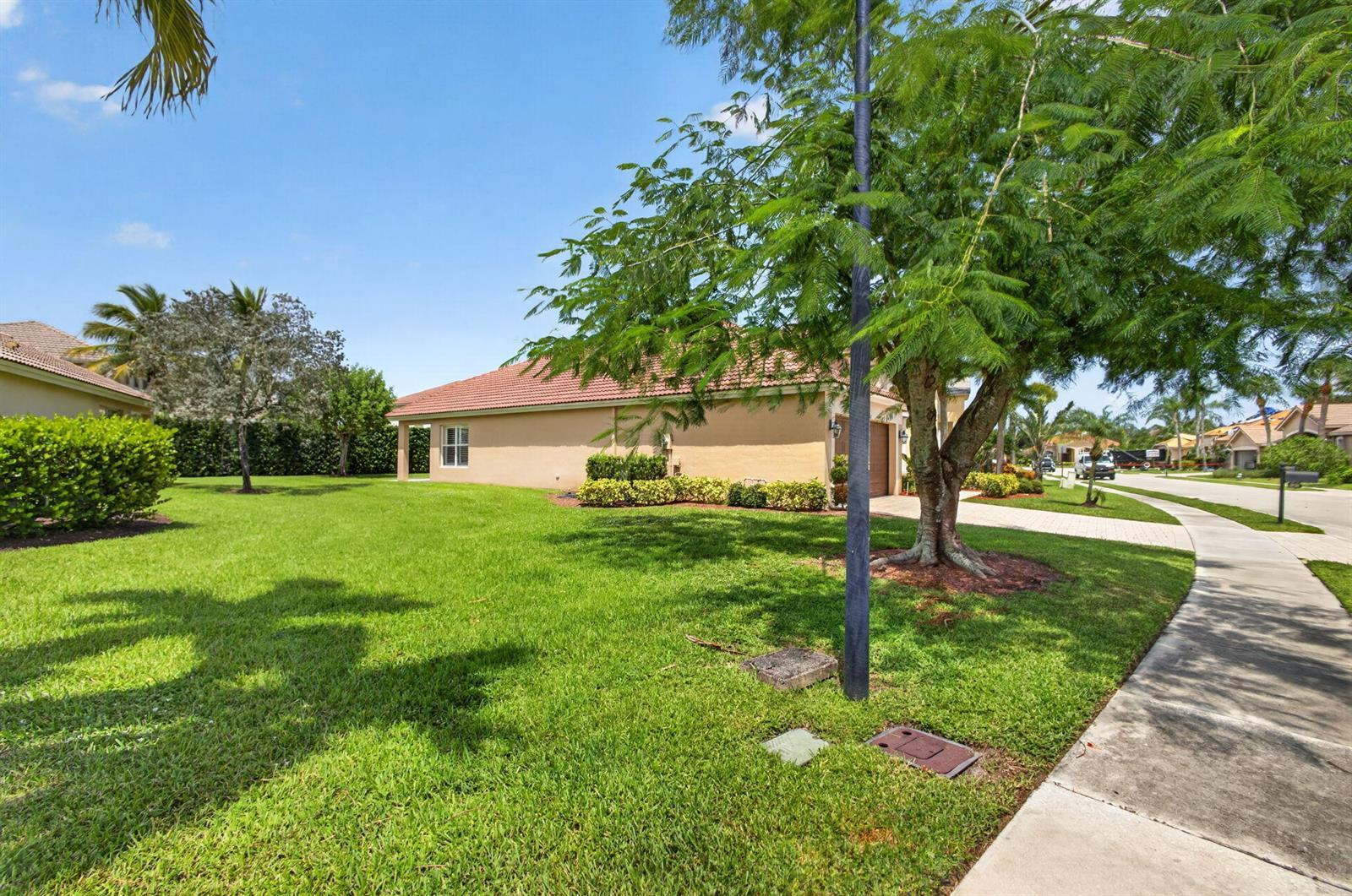 3738 Victoria Road, West Palm Beach FL 33411 photo 5
