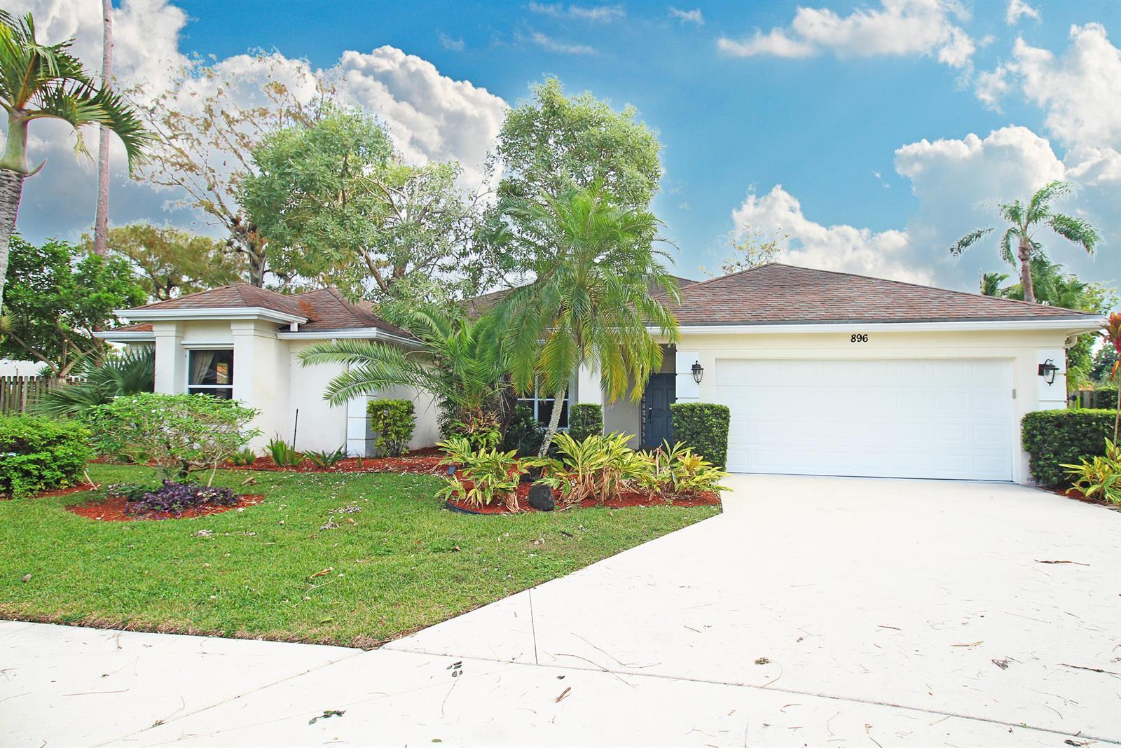 896 ROSE Court, Wellington FL 33414 photo 5