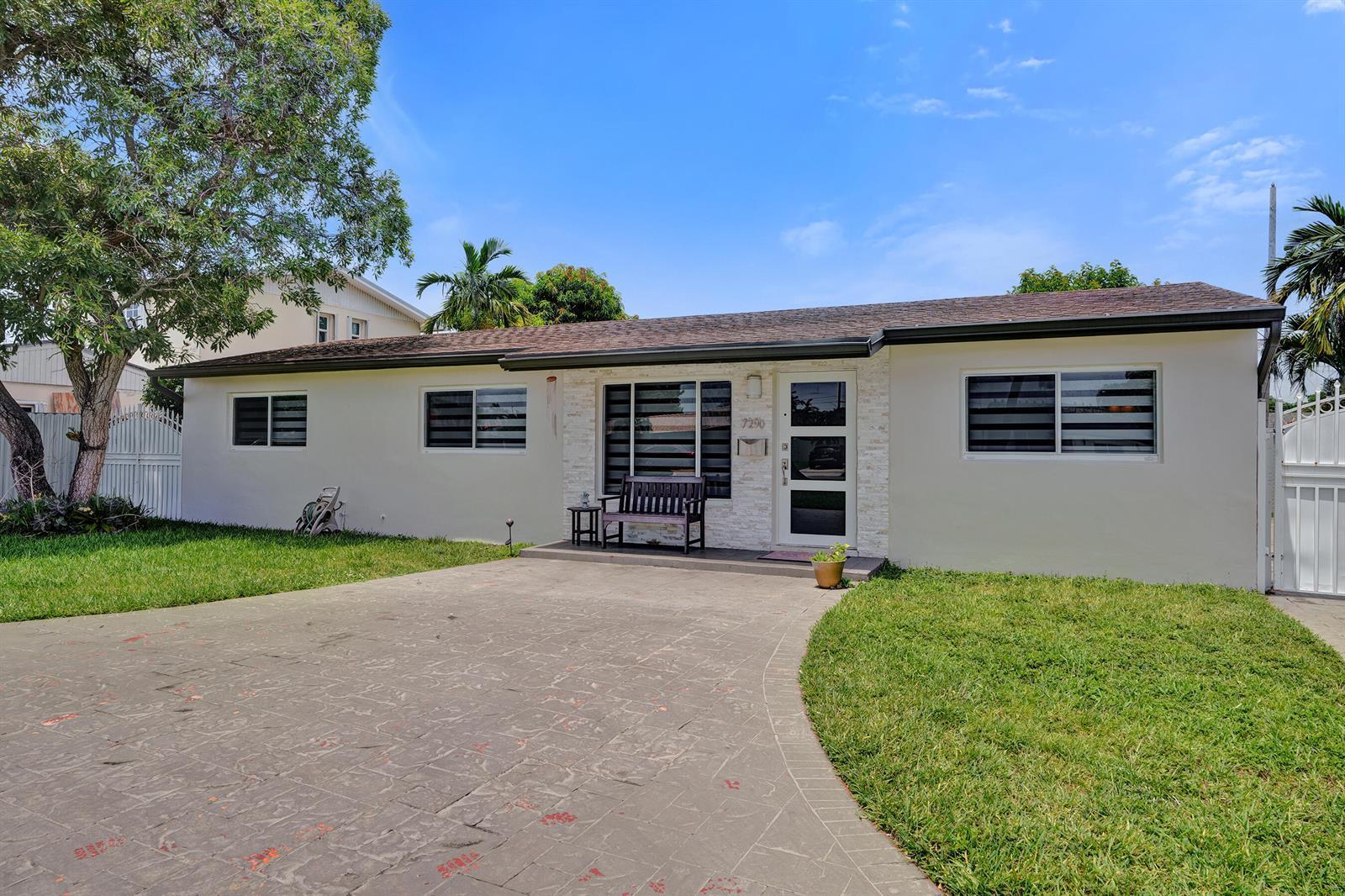 7290 W 14th Court, Hialeah FL 33014 photo 3