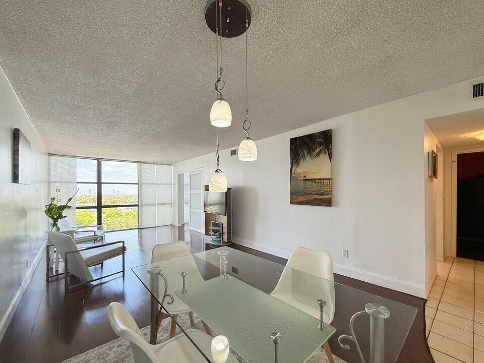 800 Parkview Drive # 823, FL 33009 photo 5