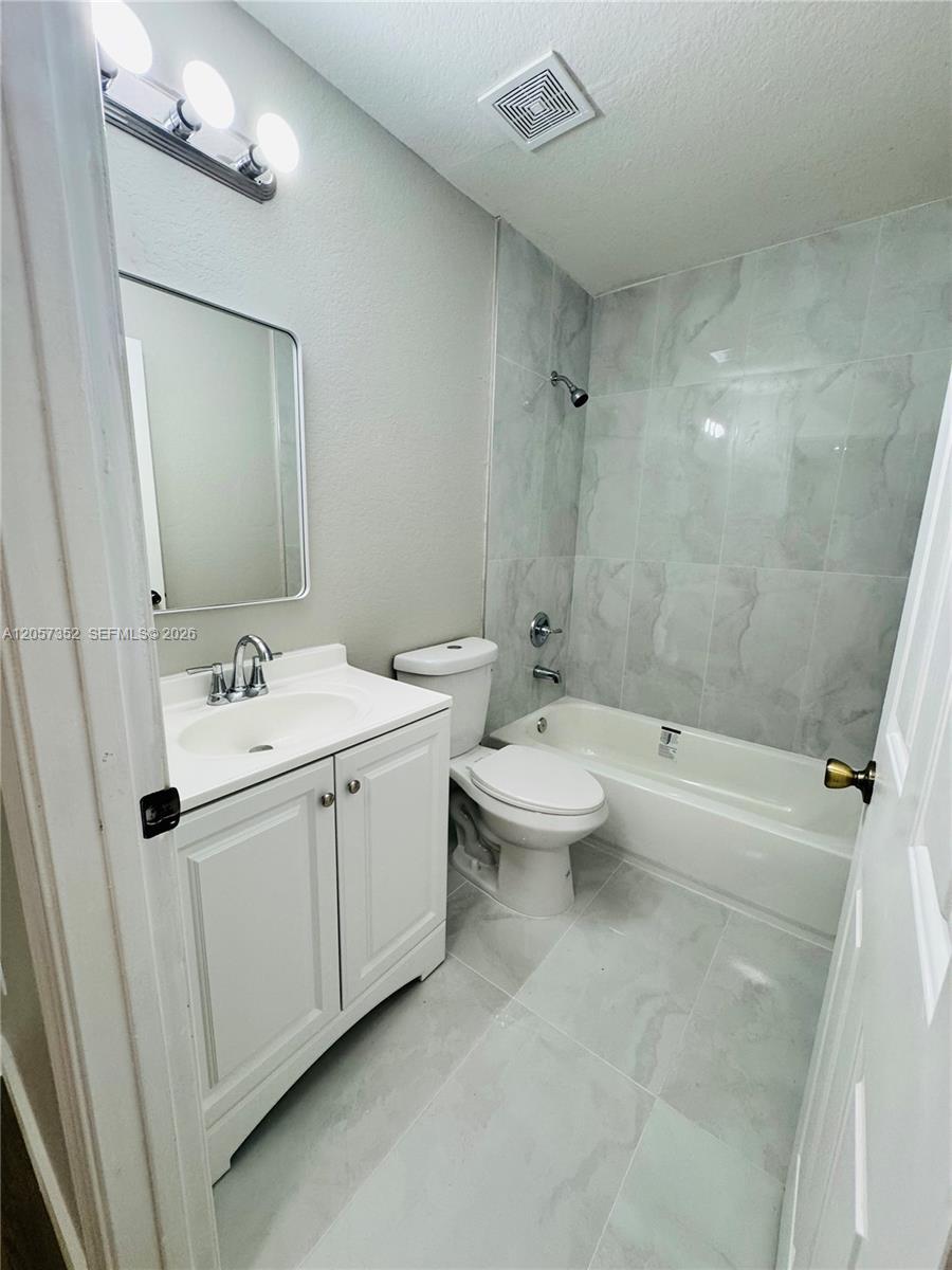 1592 SE 27th Ct # 175, Homestead FL 33035 photo 5