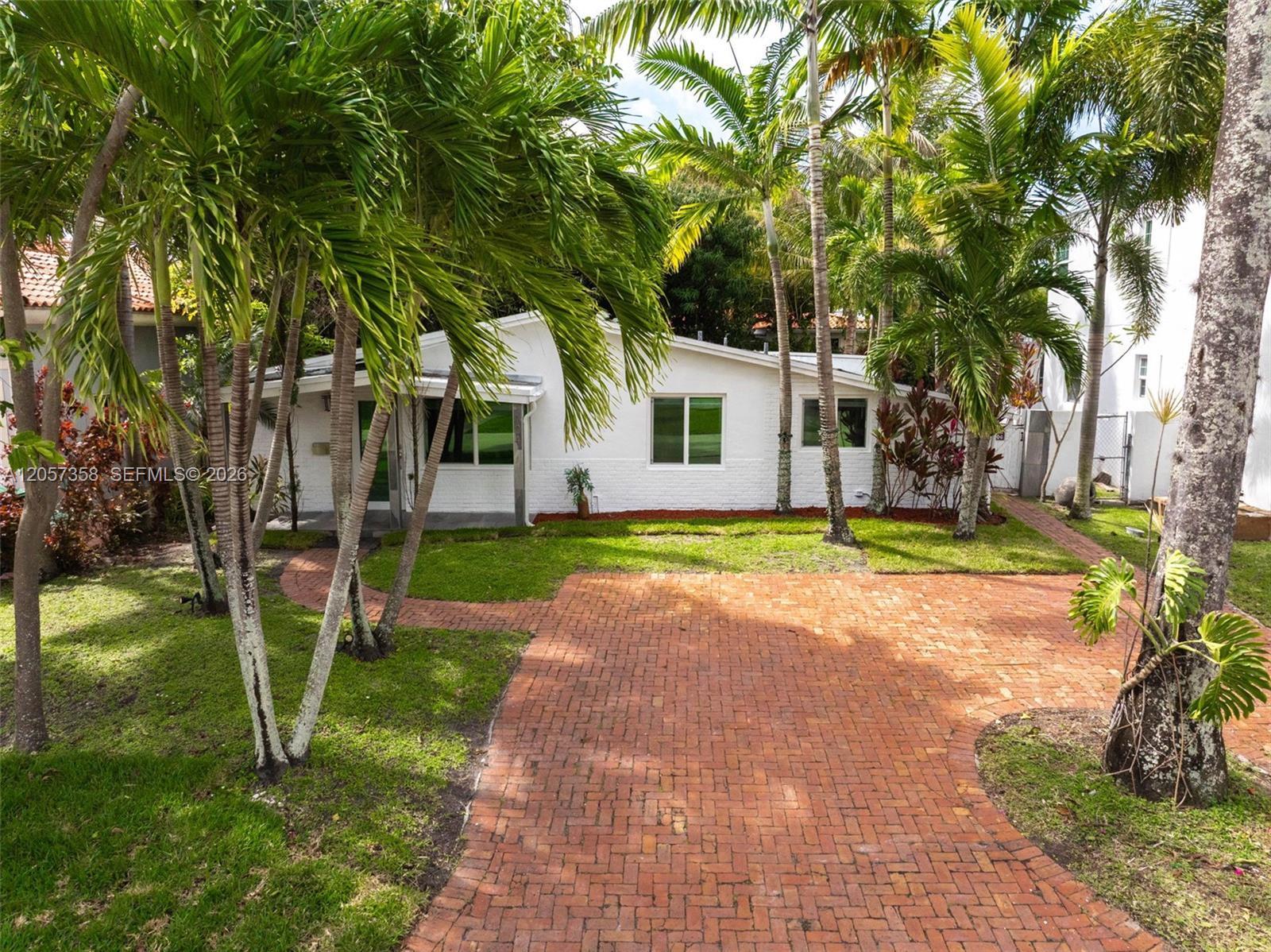 1104 NE 85th St, Miami FL 33138 photo 4