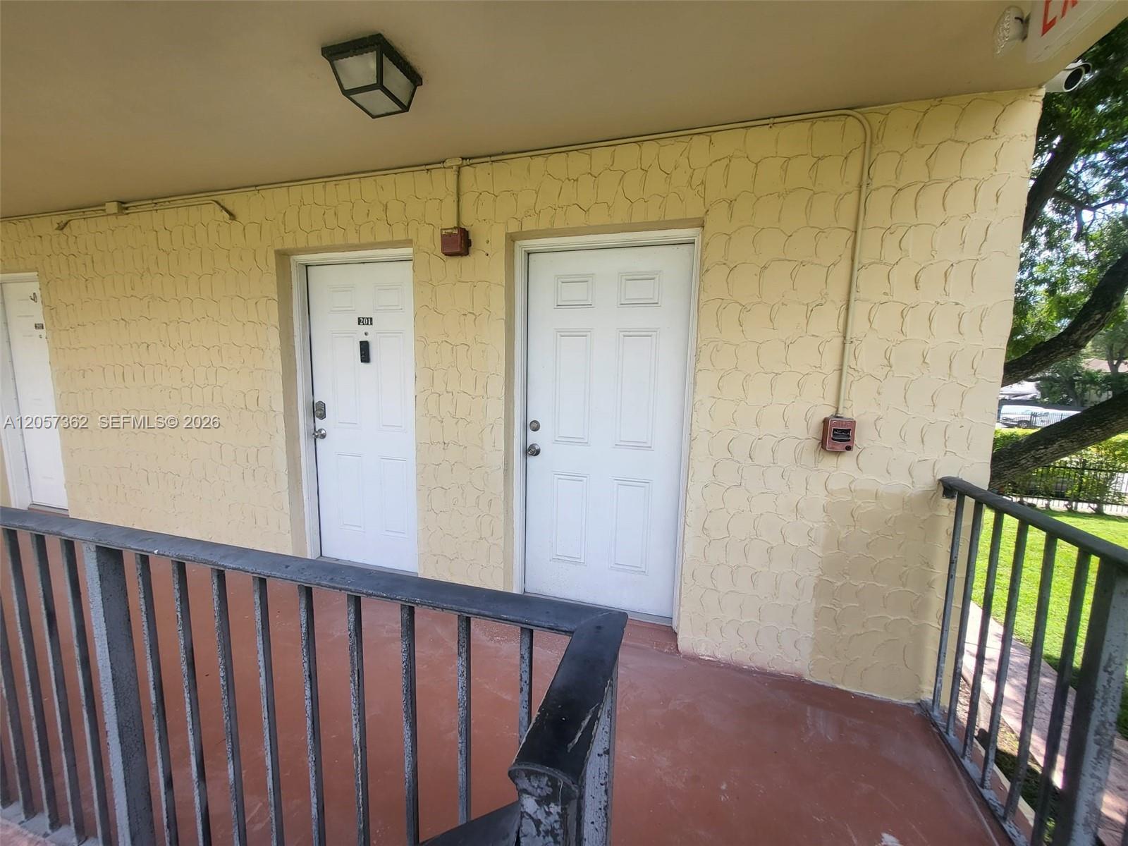 8500 SW 109 Av # 201, Miami FL 33173 photo 2