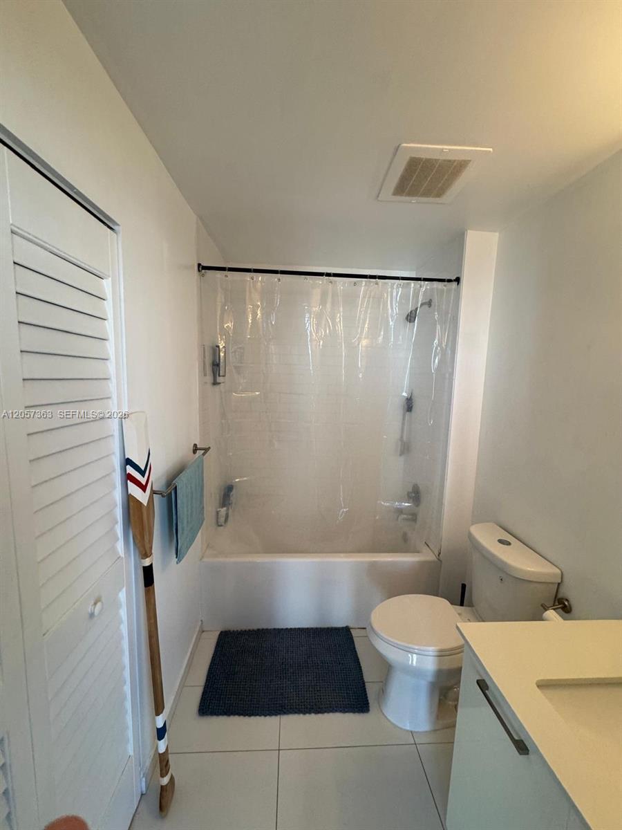 151 SE 1st St # 2102, Miami FL 33131 photo 5