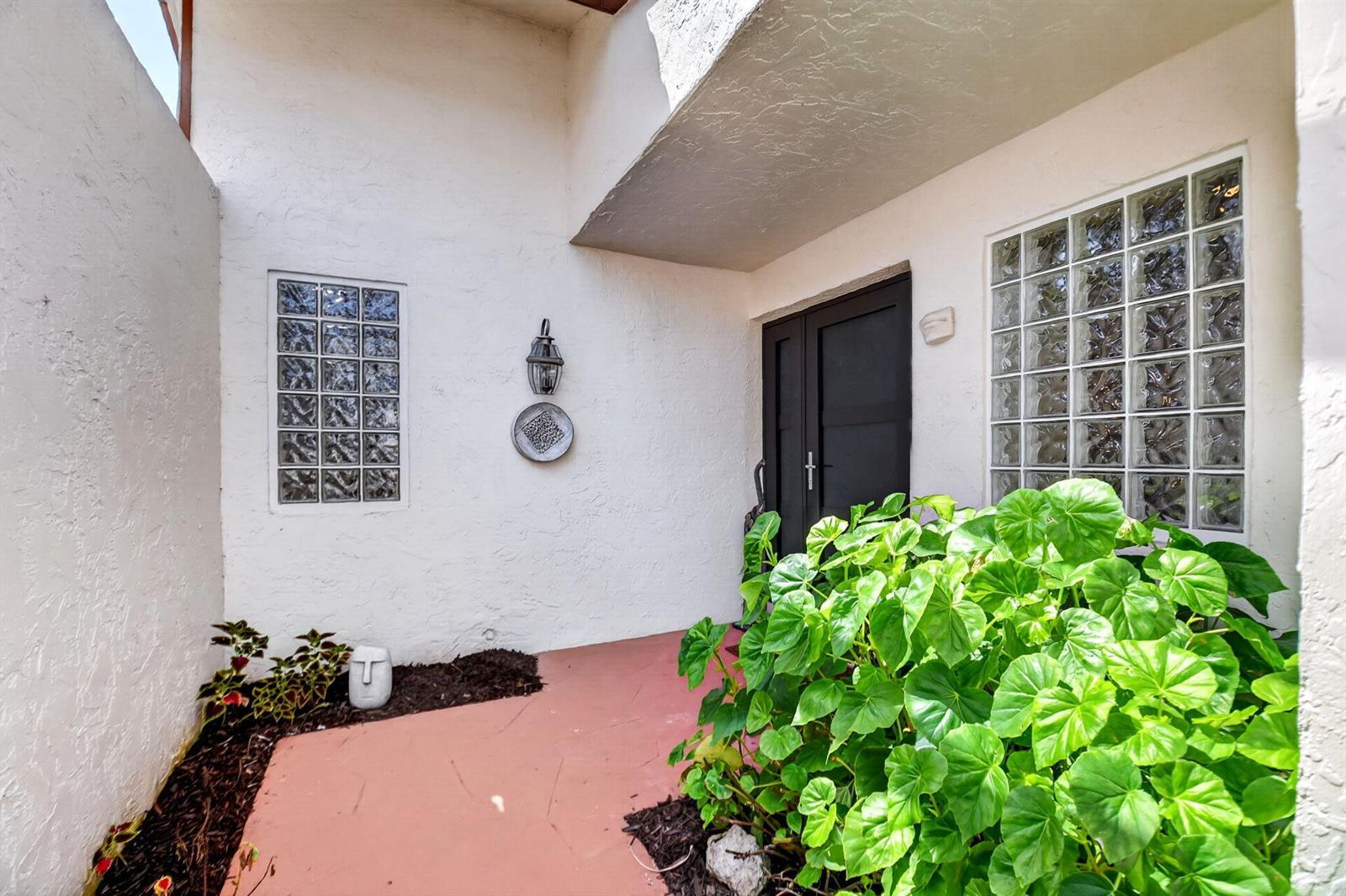 5791 Lakeview Mews Place, Boynton Beach FL 33437 photo 3