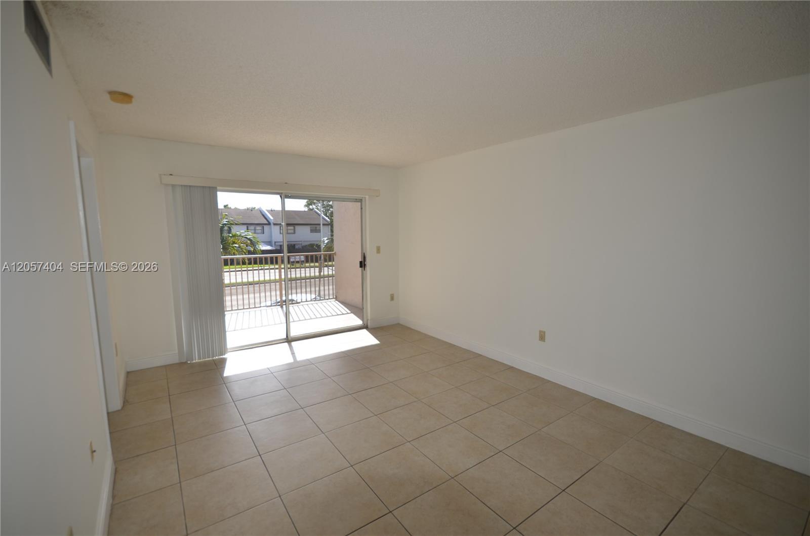 15201 SW 80th St # 207, Miami FL 33193 photo 4