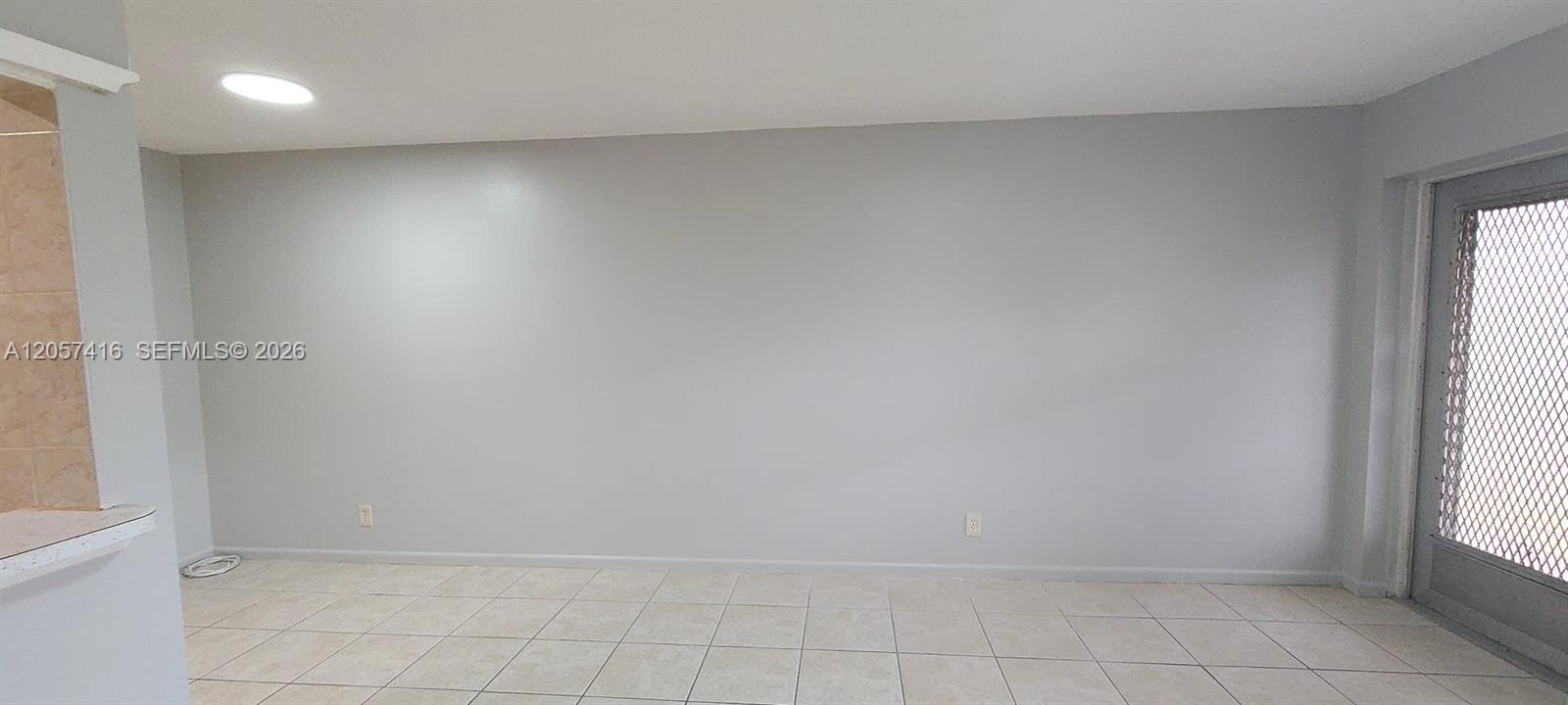 125 Canterbury  E # 125, West Palm Beach FL 33417 photo 3
