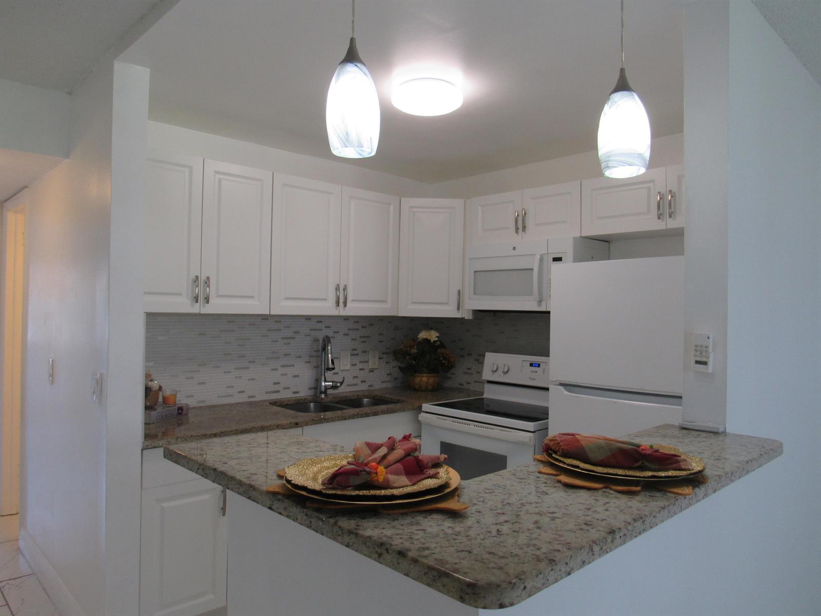 76 CAMBRIDGE D, West Palm Beach FL 33417
