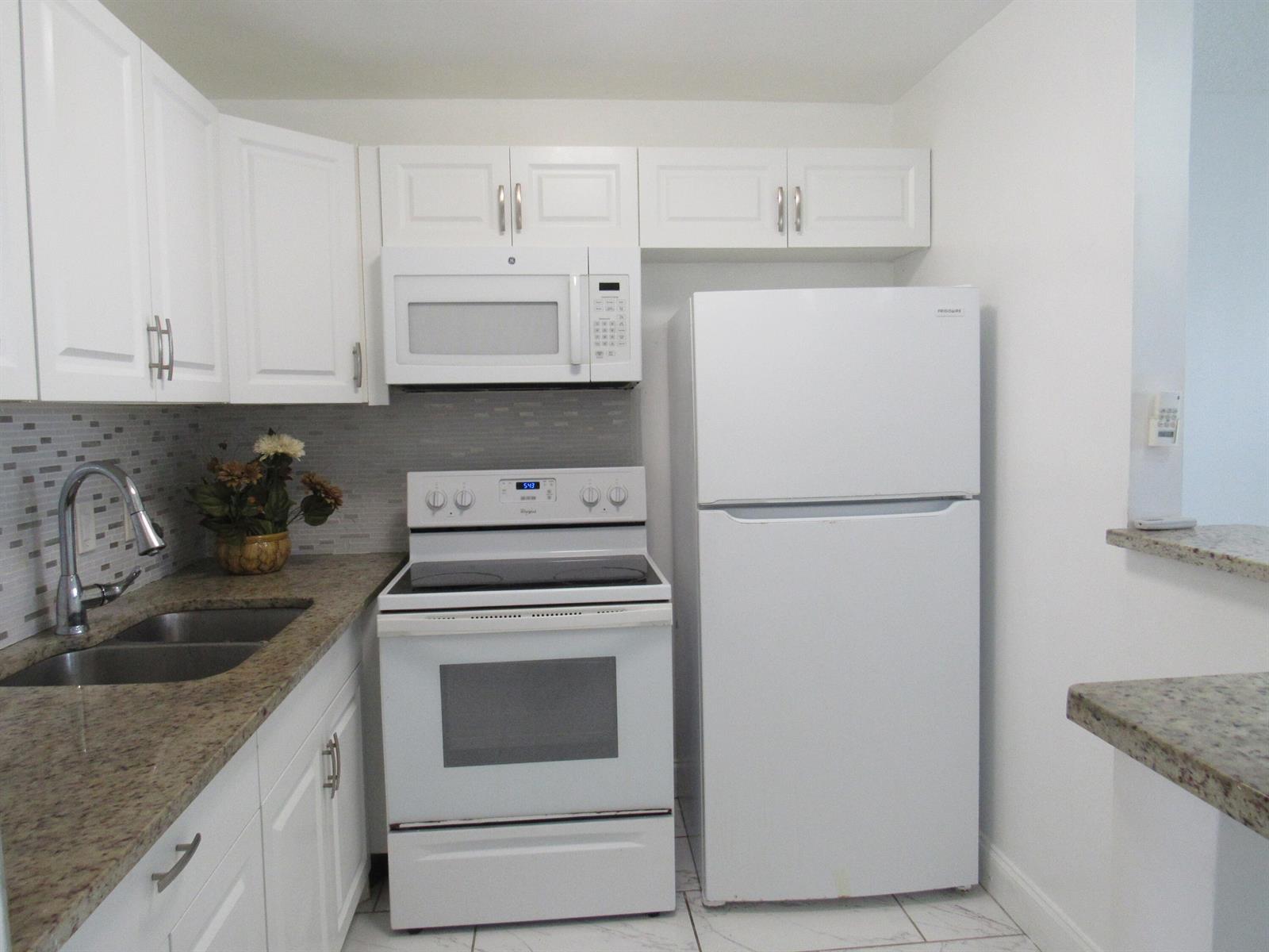 76 CAMBRIDGE D, West Palm Beach FL 33417 photo 5
