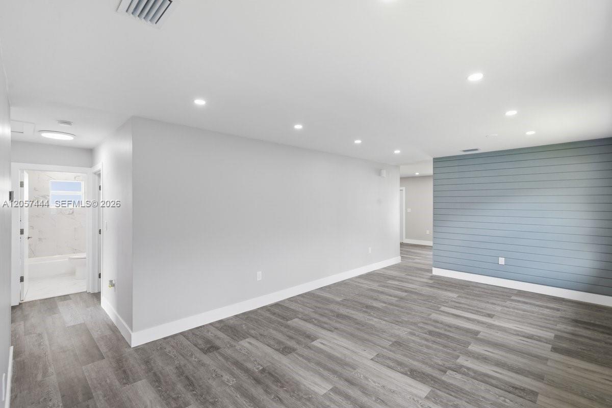 2288 W 4th Ct, Hialeah FL 33010 photo 5