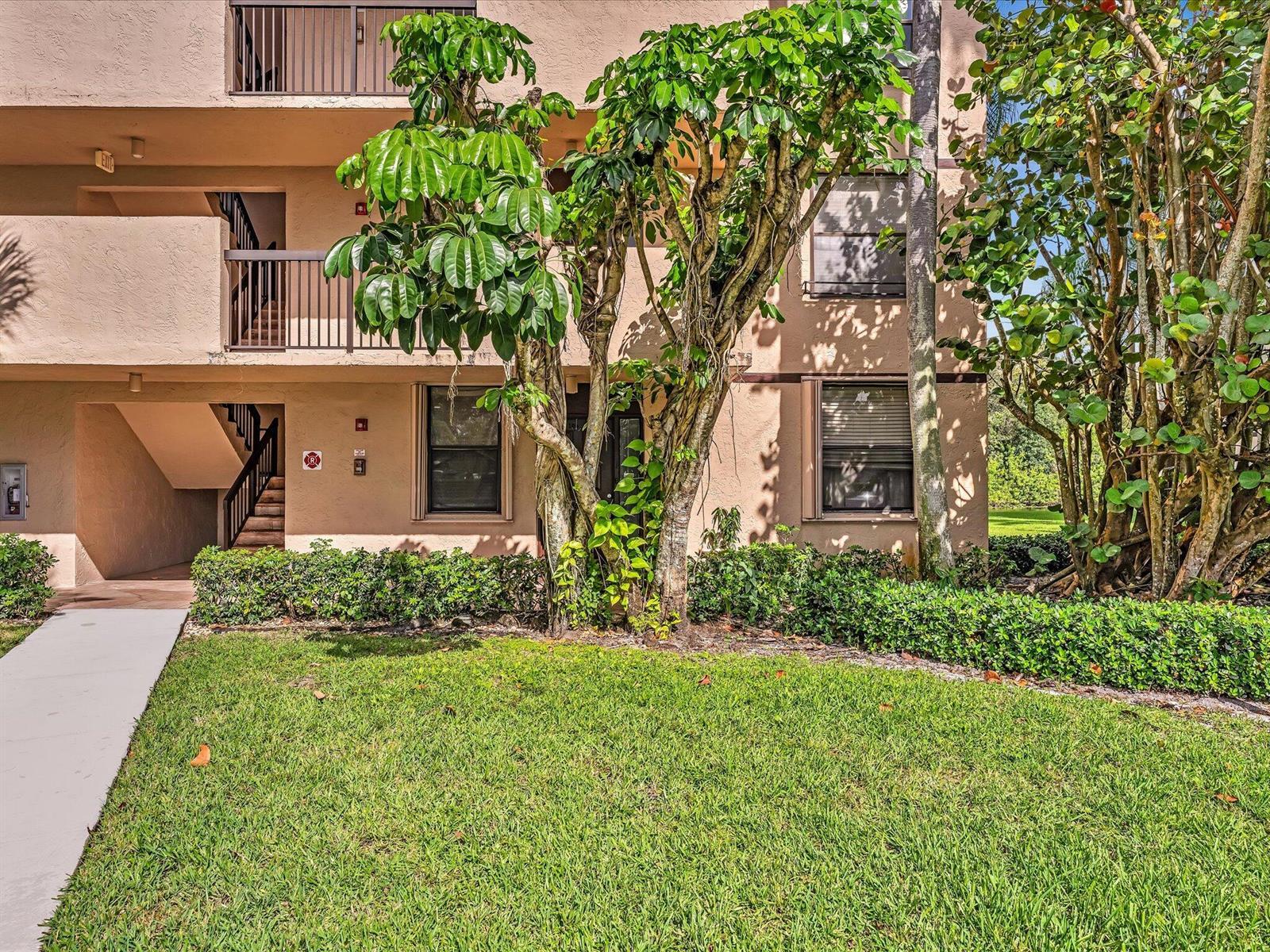 2659 Carambola Circle N # 106, Coconut Creek FL 33066 photo 2