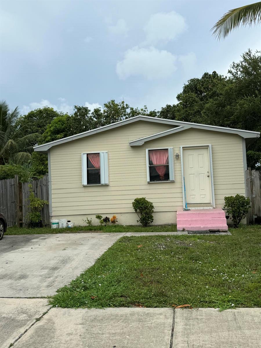 311 SOUTHRIDGE Road, Delray Beach FL 33444