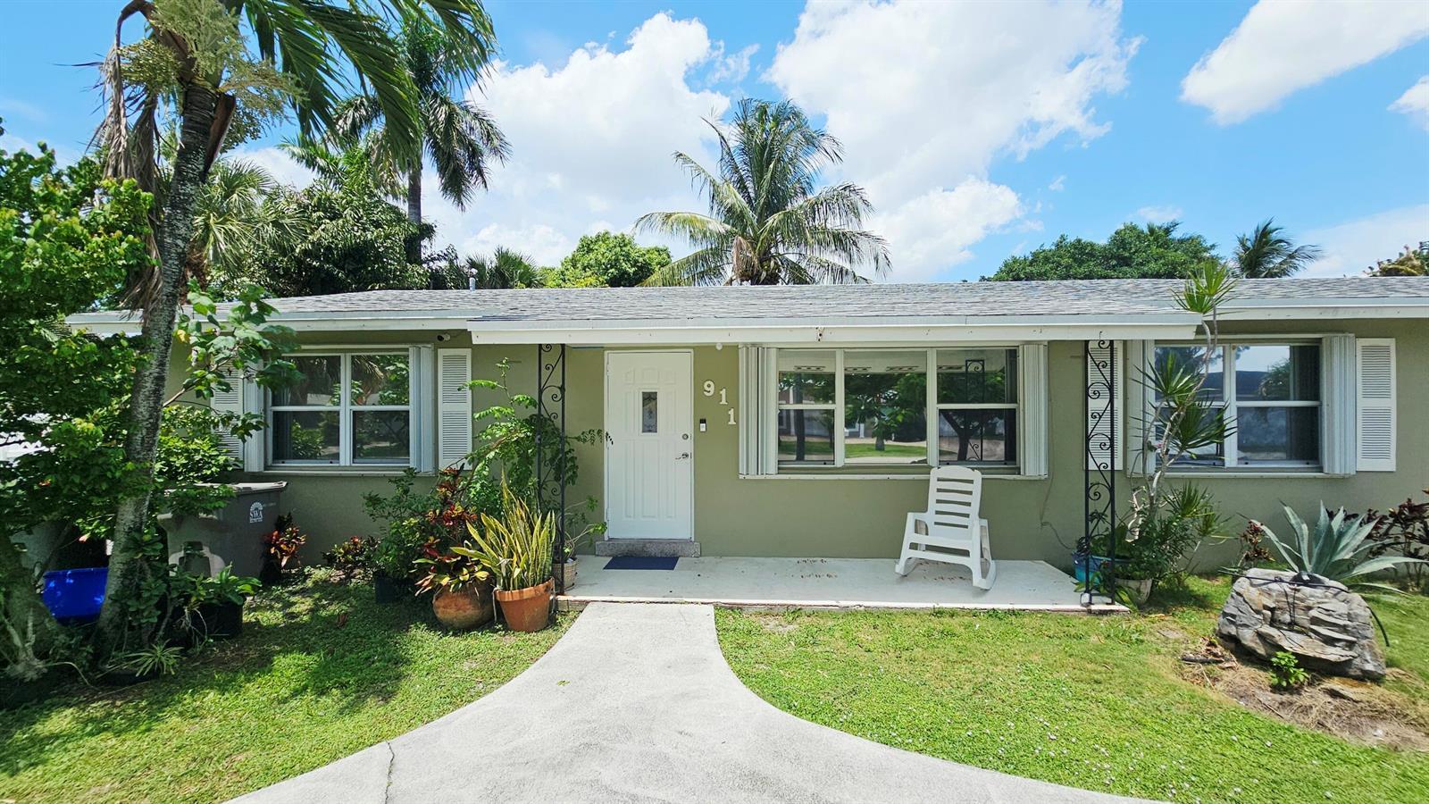 911 Burch Drive, West Palm Beach FL 33415