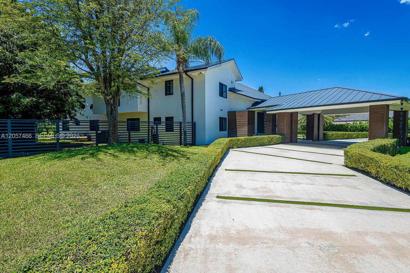 10506 SW 89 Place # 0, Miami FL 33176 photo 2