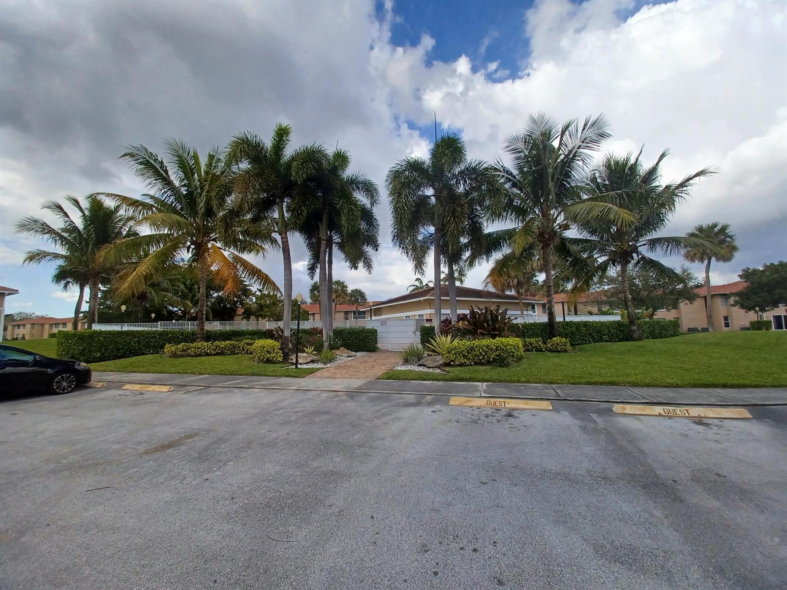 10036 Twin Lakes Drive # f, Coral Springs FL 33071