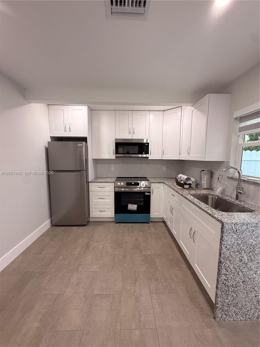 10555 SW 32nd St # 2, Miami FL 33165 photo 2
