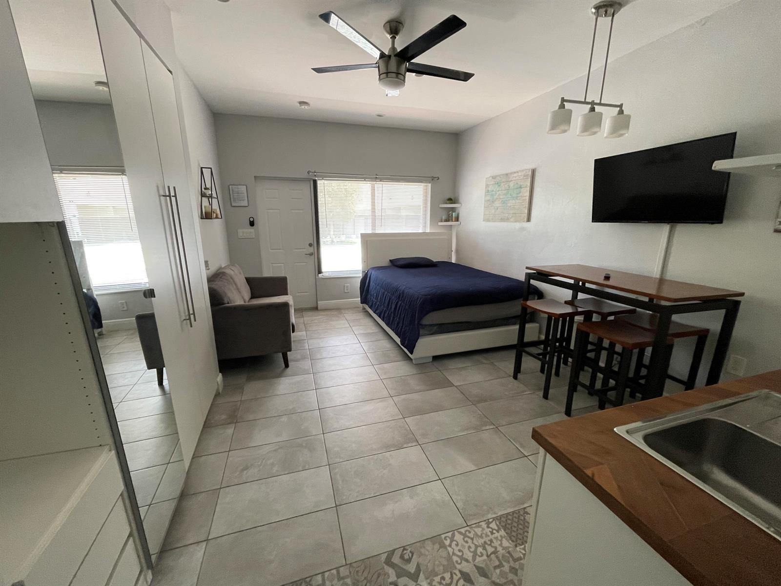 824 NE 4TH Street # 2, Fort Lauderdale FL 33301