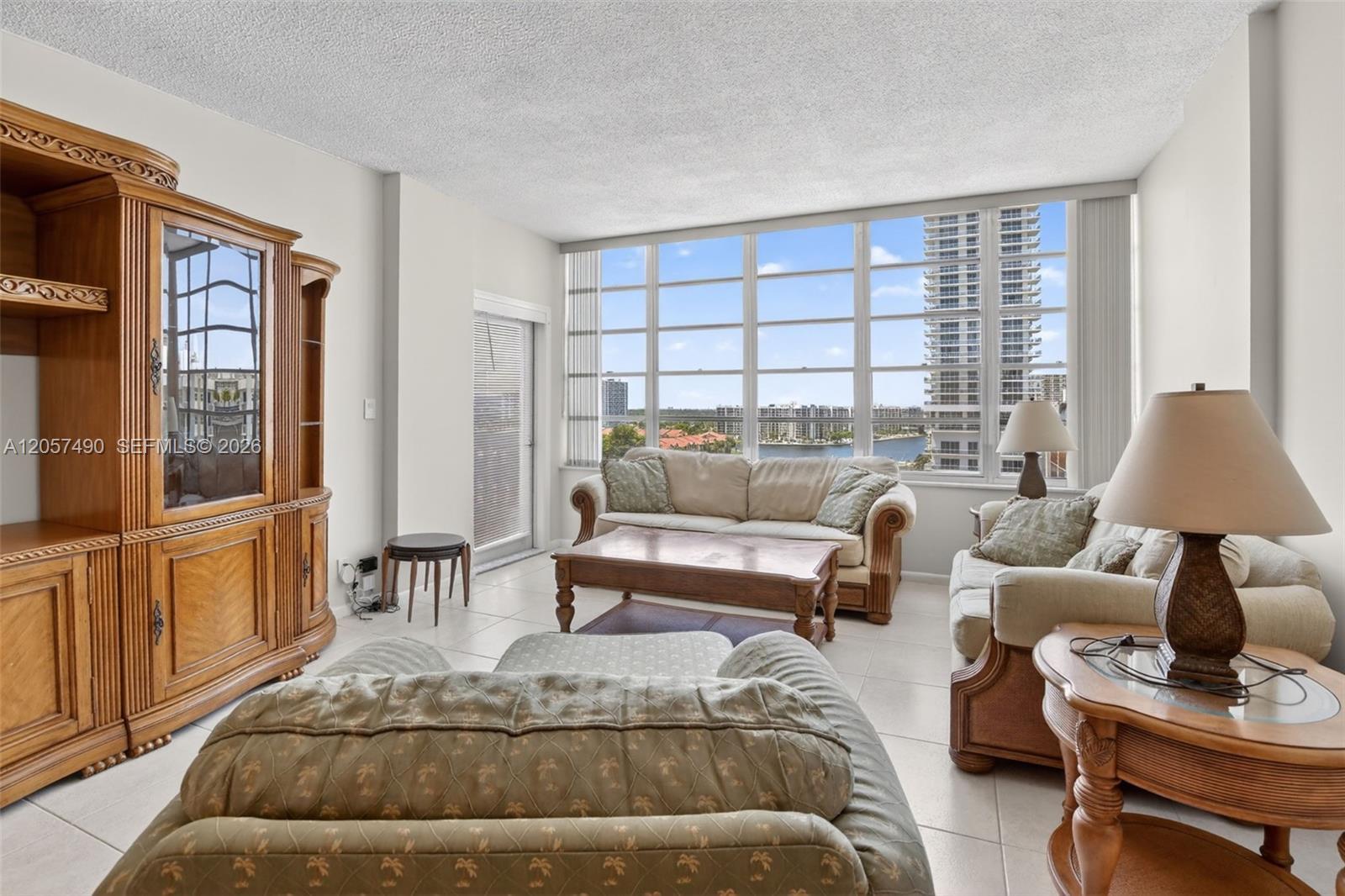 1817 S Ocean Dr # 19, Hallandale Beach FL 33009 photo 2