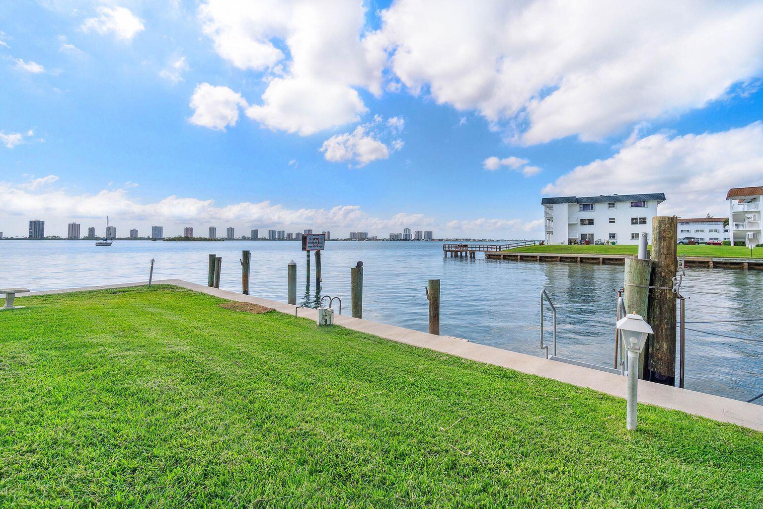 100 PARADISE HARBOUR Boulevard # 212, North Palm Beach FL 33408 photo 2