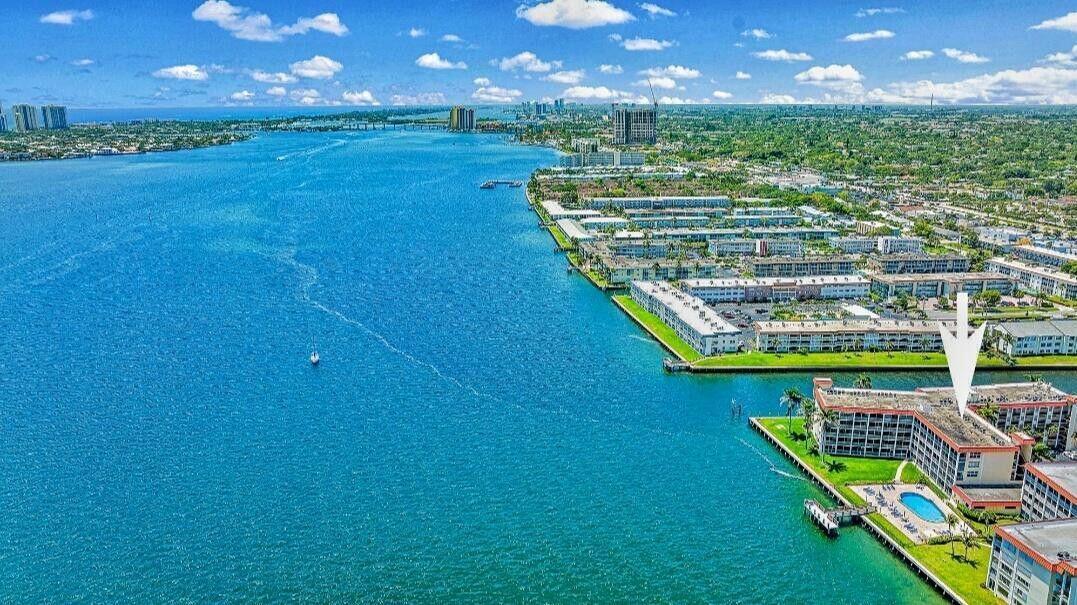 100 PARADISE HARBOUR Boulevard # 212, North Palm Beach FL 33408 photo 3