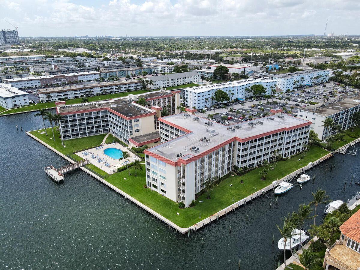 100 PARADISE HARBOUR Boulevard # 212, North Palm Beach FL 33408 photo 4