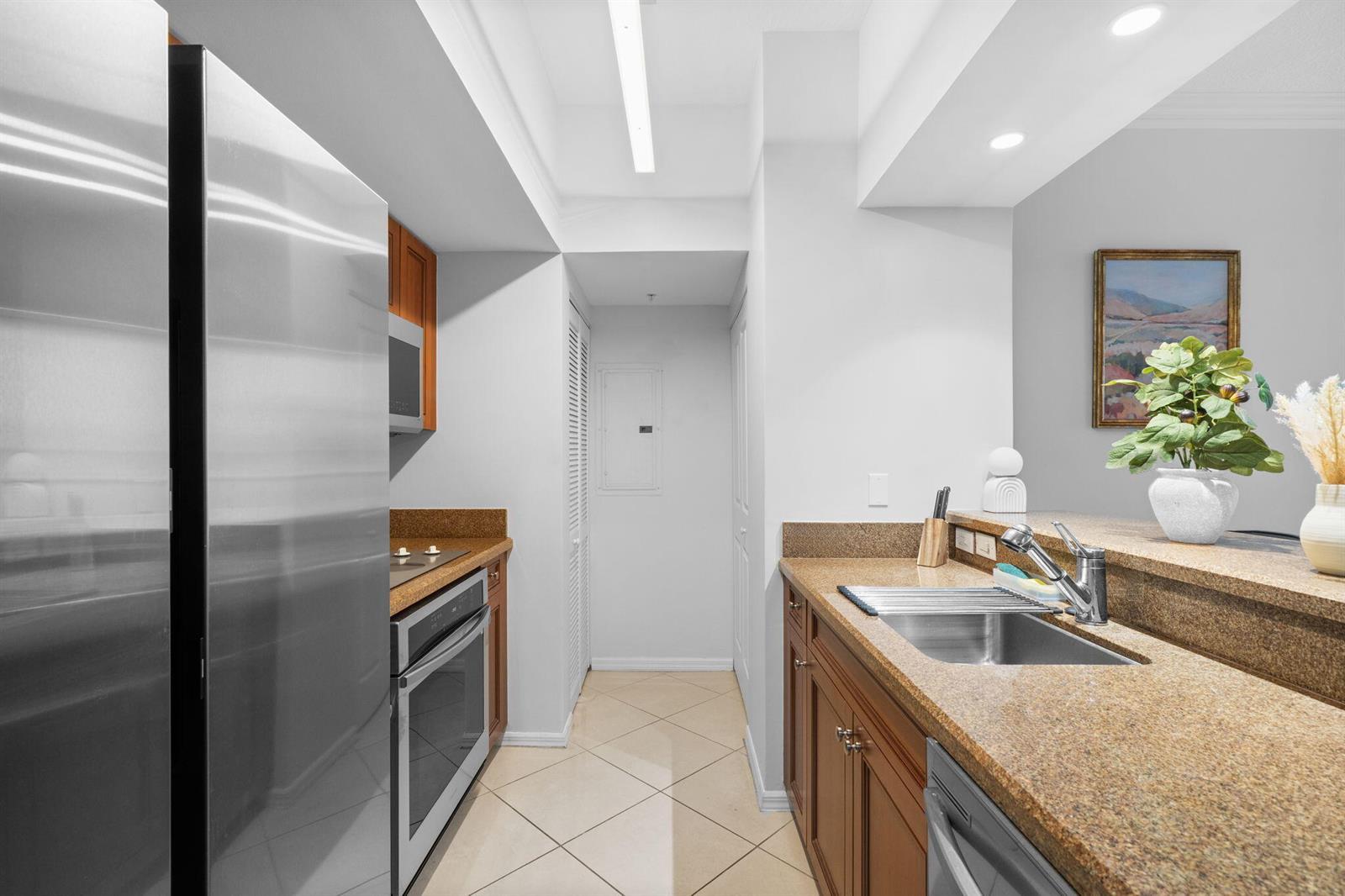 347 N NEW RIVER Drive E # 405, Fort Lauderdale FL 33301 photo 3