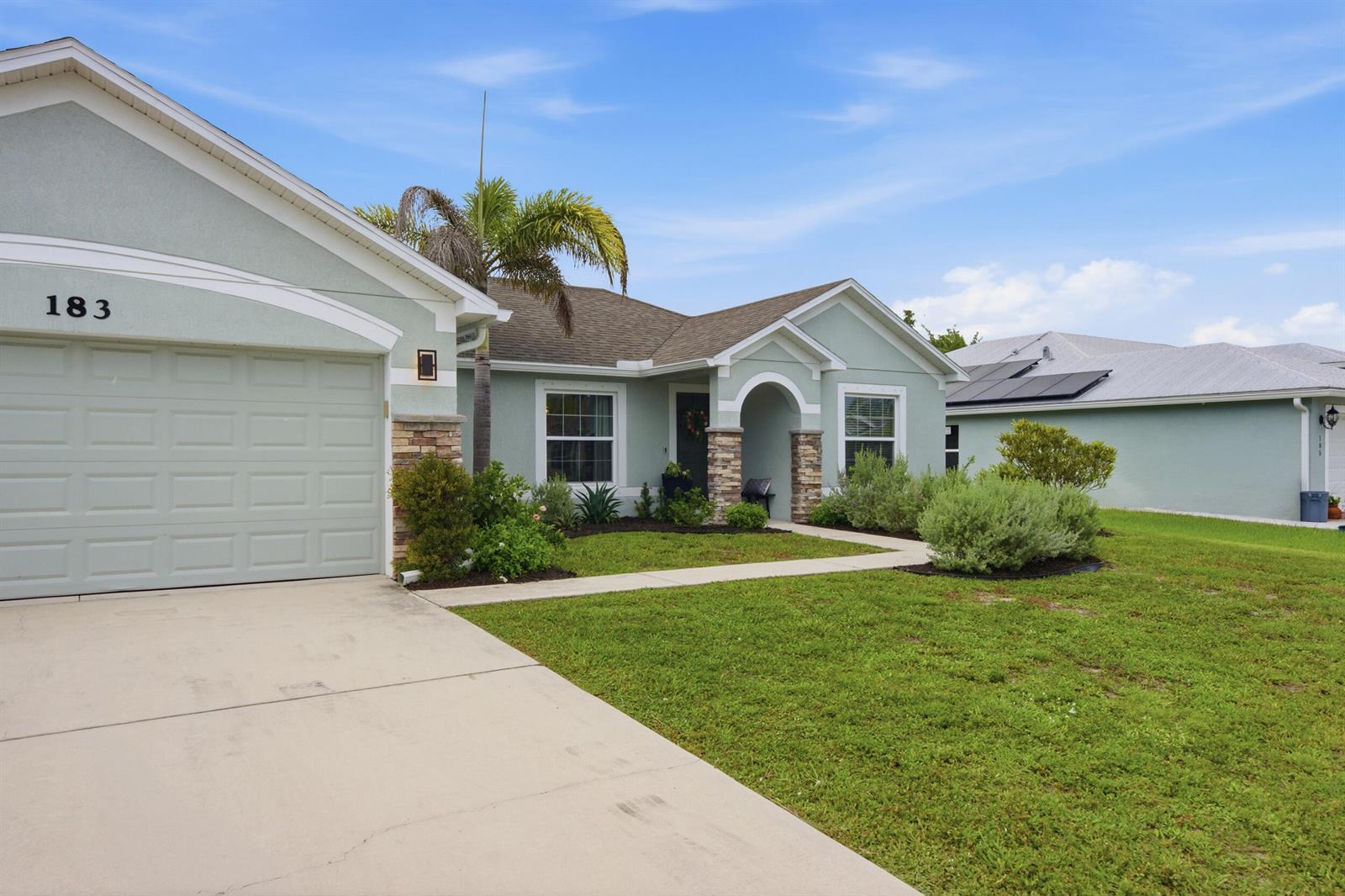 183 SW NORTH WAKEFIELD Circle, Port St. Lucie FL 34953 photo 3