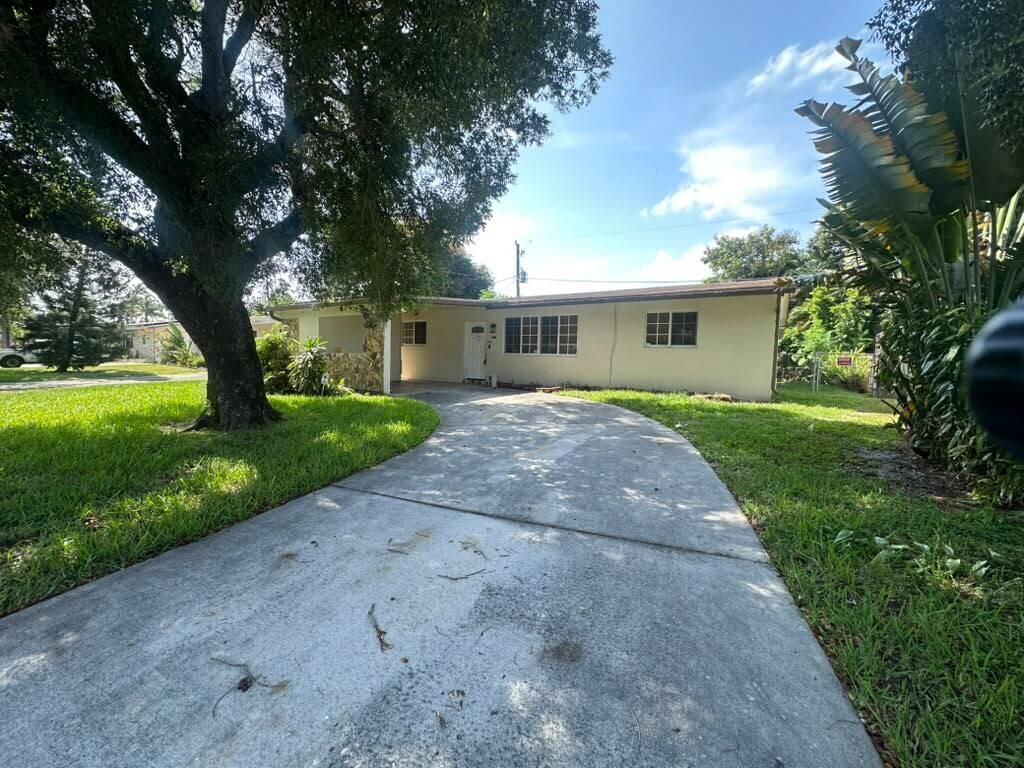 7231 Freedom Street, Hollywood FL 33024 photo 2