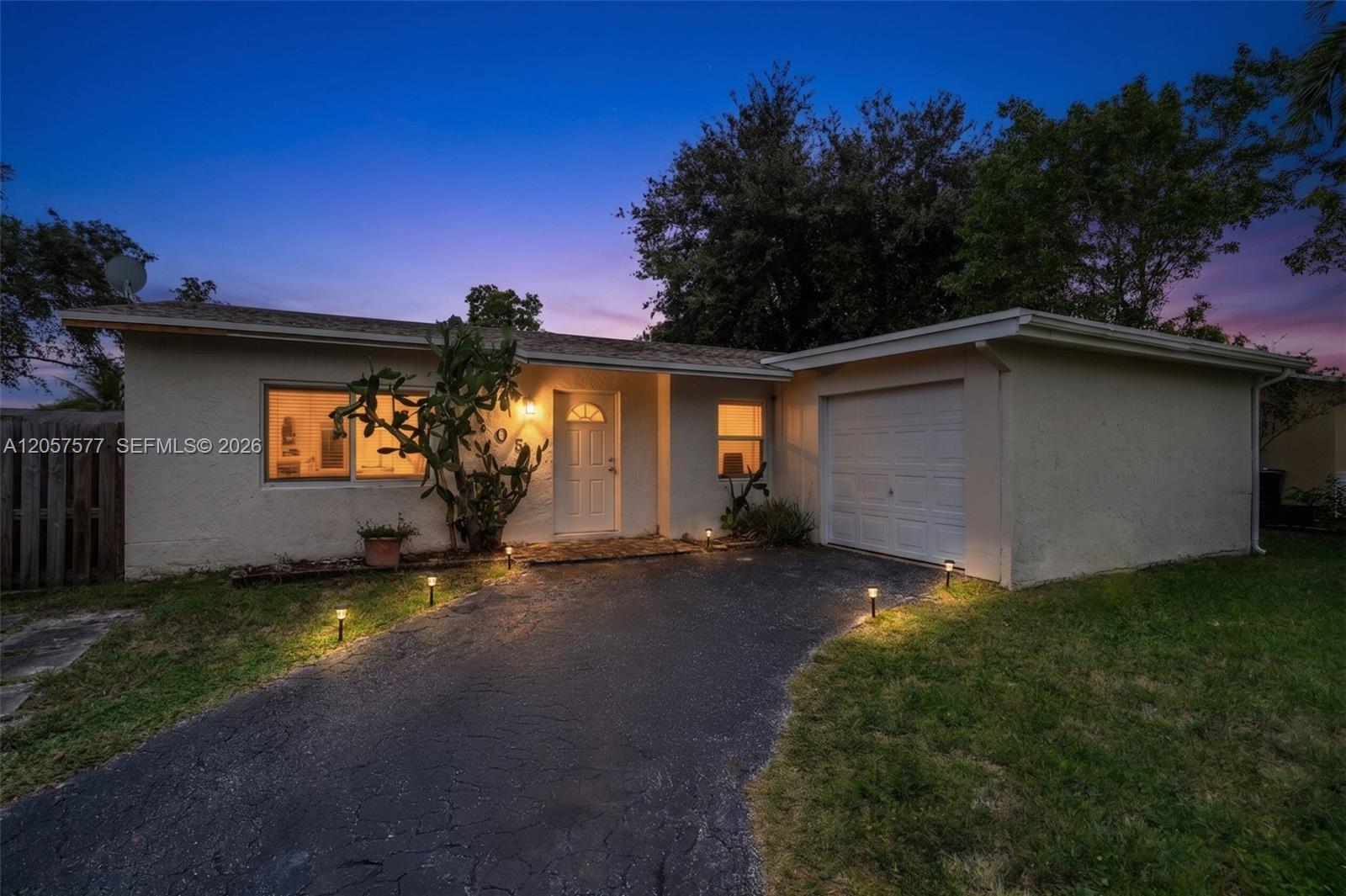 405 SW 77th Ave, North Lauderdale FL 33068 photo 2