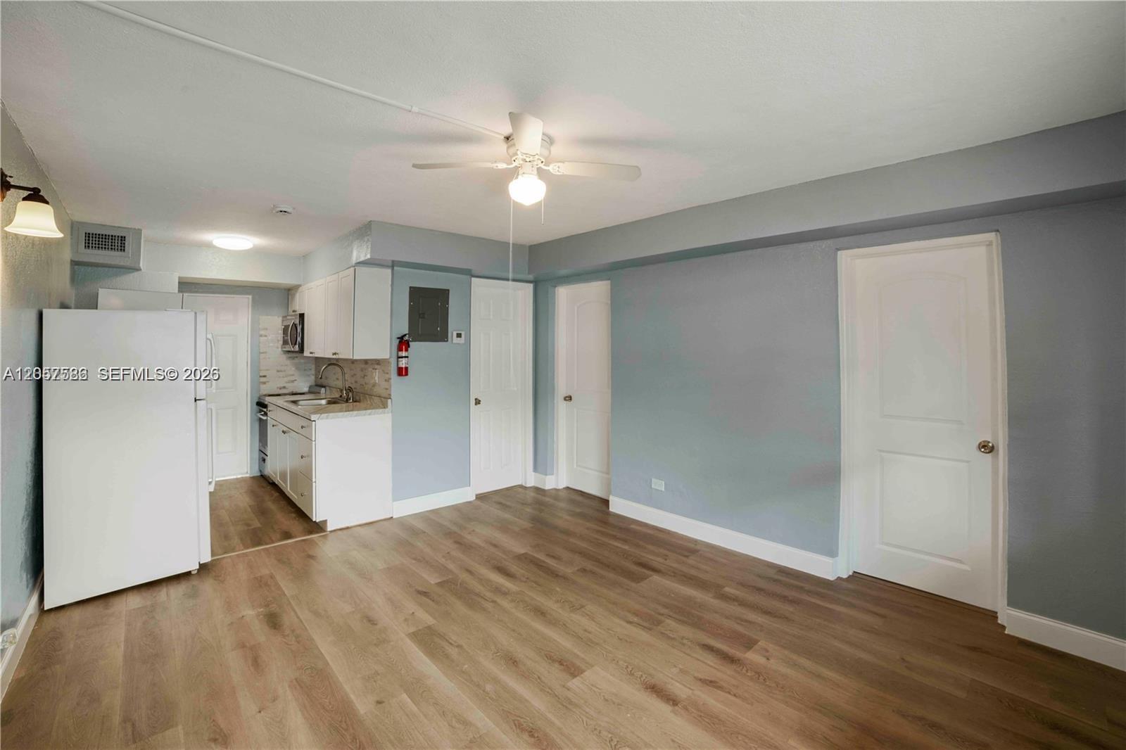817 NW 12th Ave # 1, Fort Lauderdale FL 33311 photo 4
