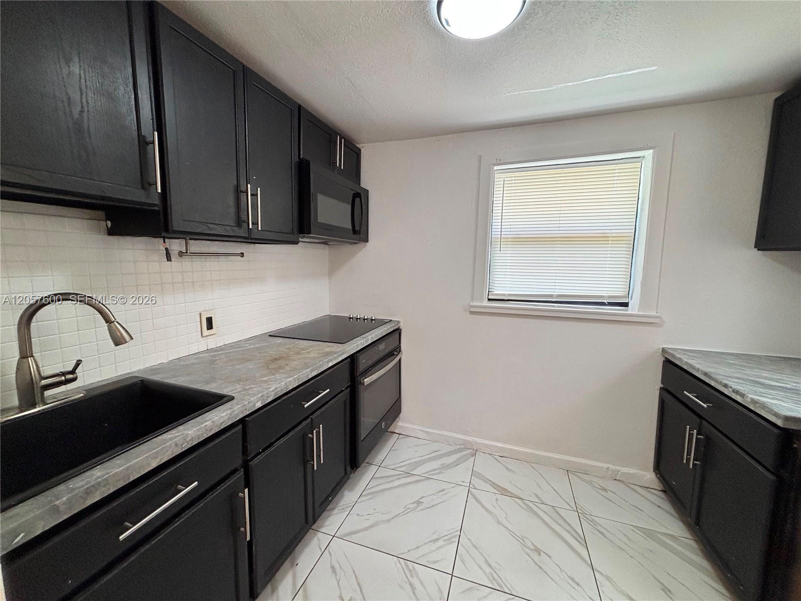 1079 NW 112th Ter # 3, Miami FL 33168 photo 5