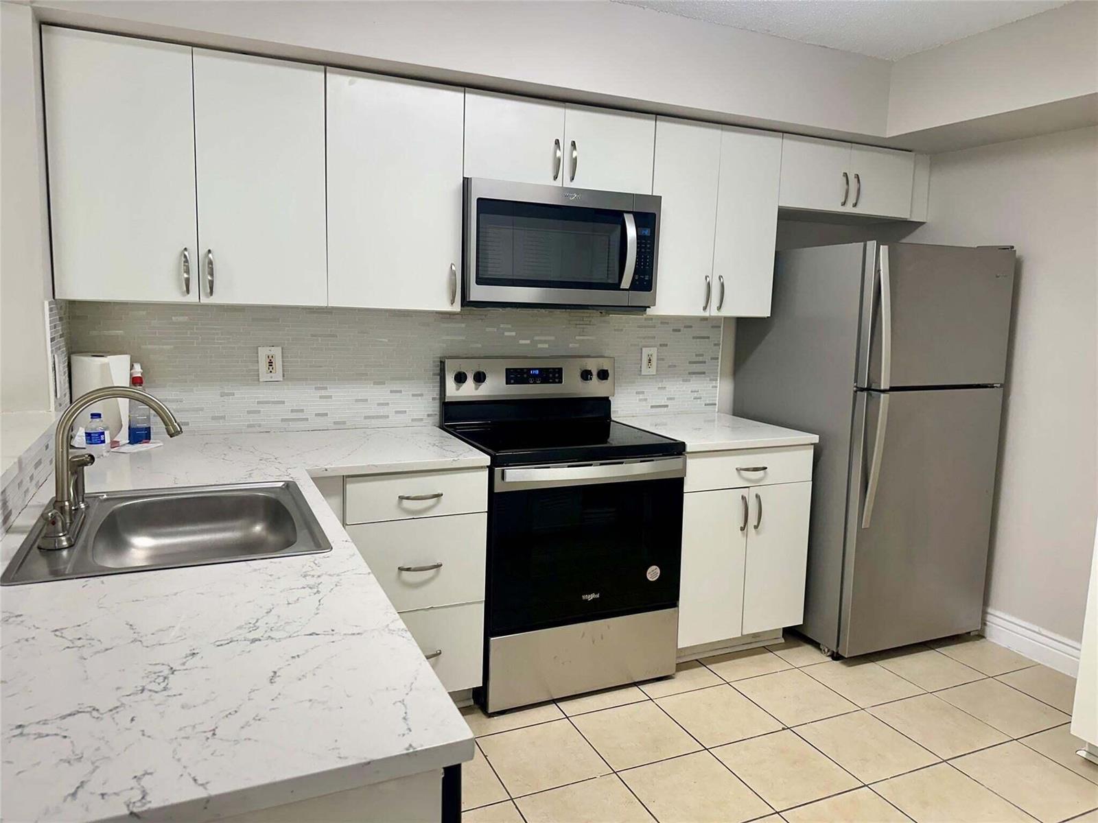 5701 RIVERSIDE Drive, Coral Springs FL 33067 photo 3