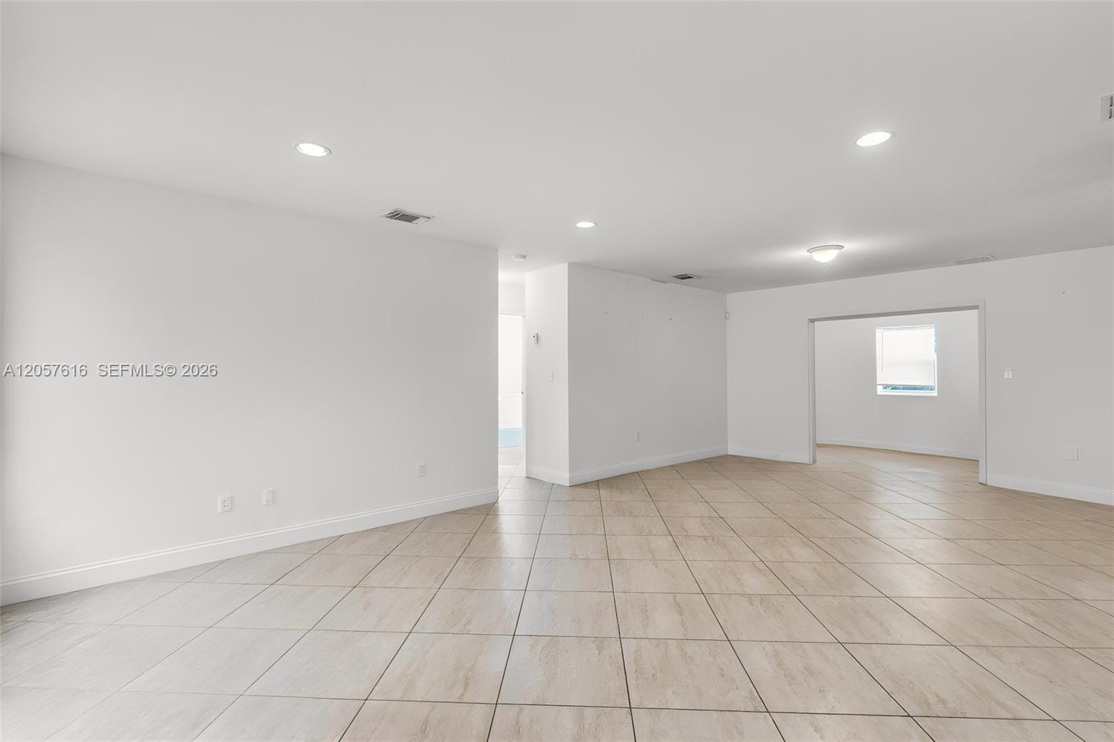1420 NW 195th St, Miami Gardens FL 33169 photo 4